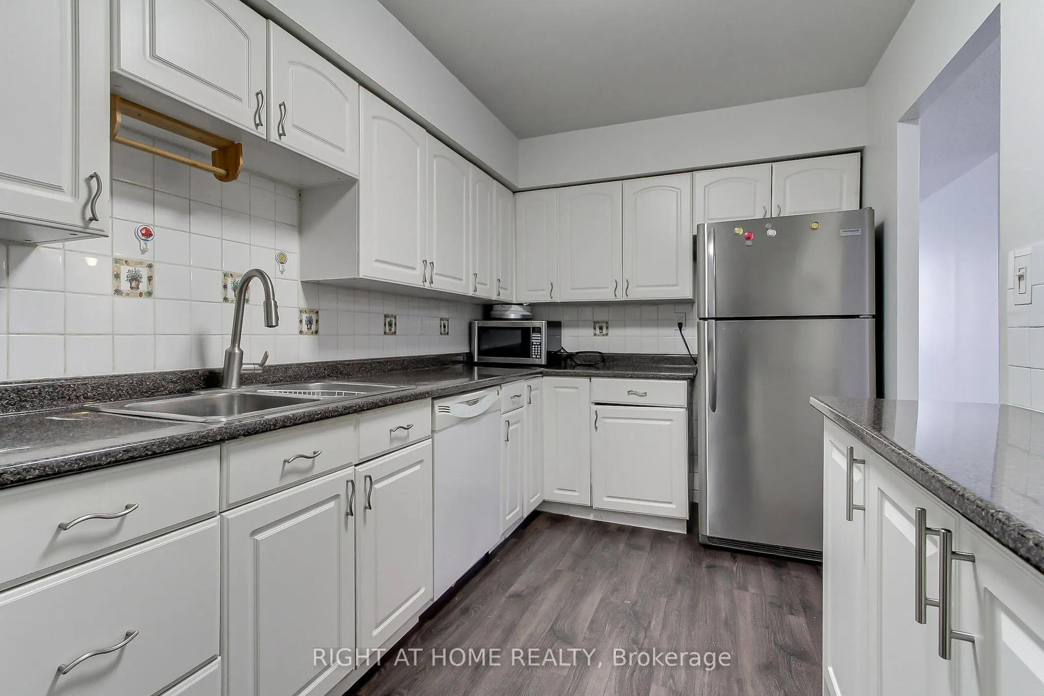 3300 Don Mills Road #1006