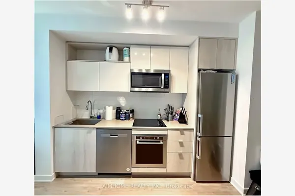 121 Lower Sherbourne Street