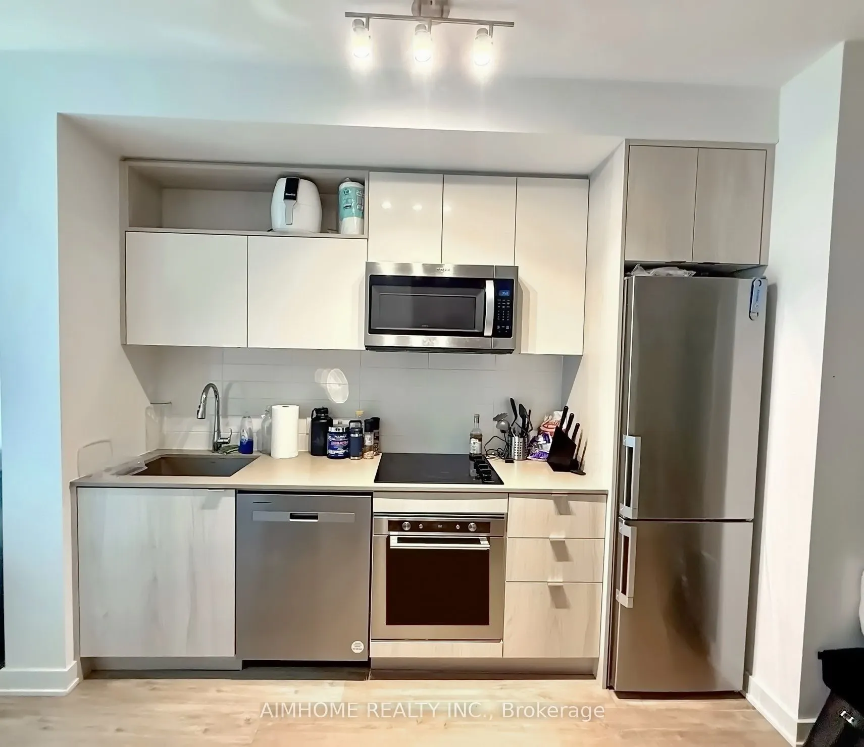 121 Lower Sherbourne Street #456