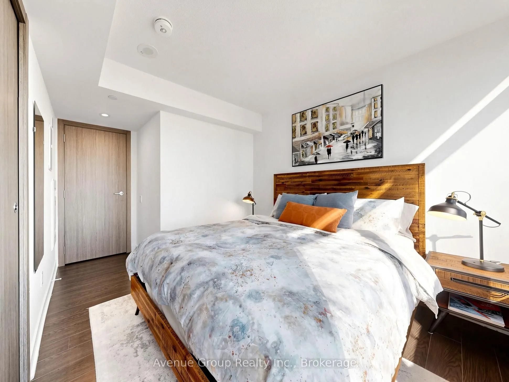 19 Bathurst Street #1105