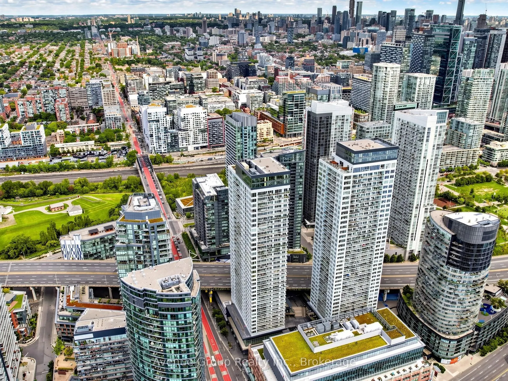 19 Bathurst Street #1105