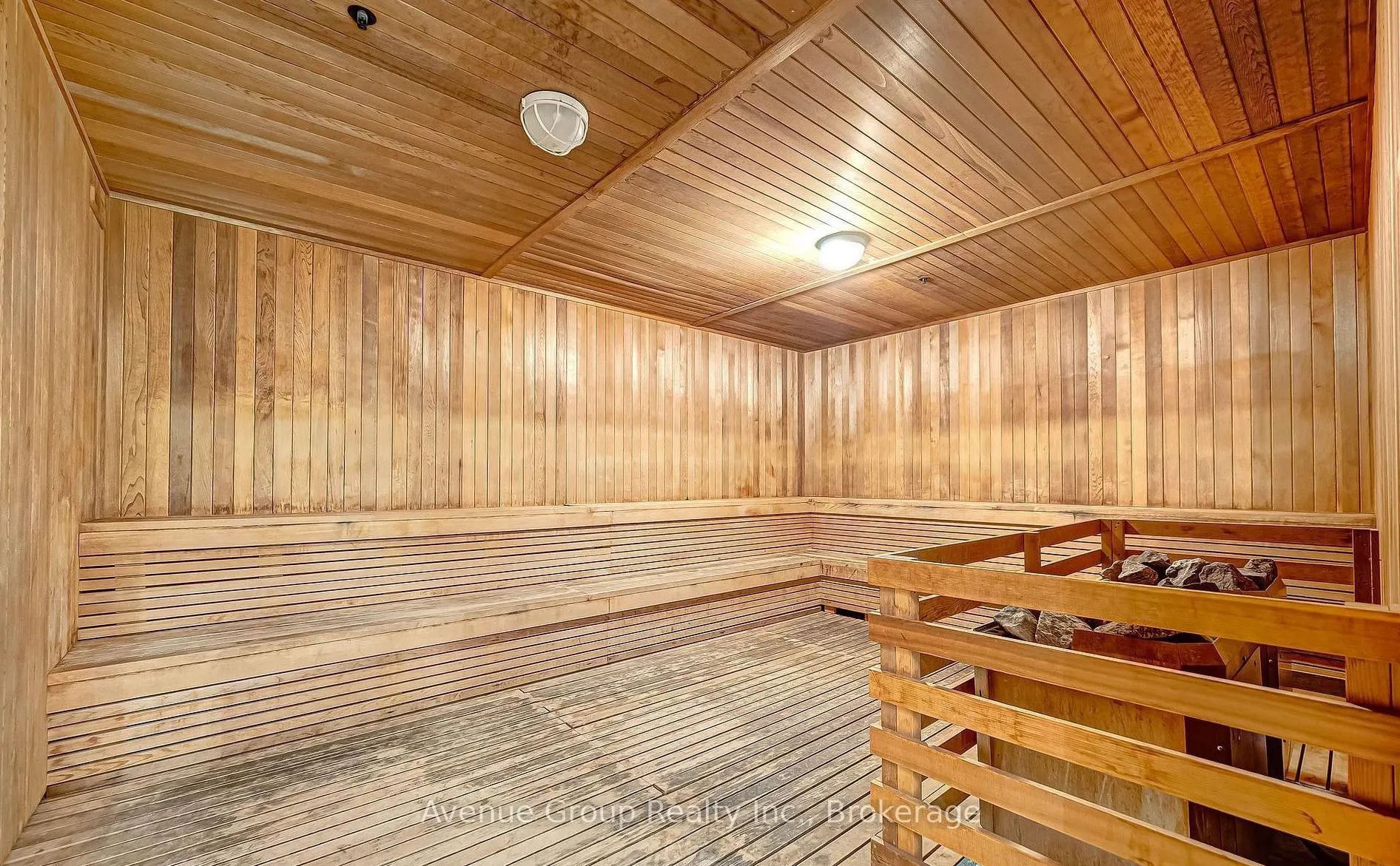 19 Bathurst Street #1105