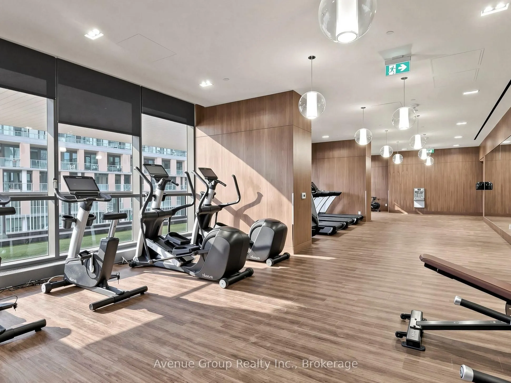 19 Bathurst Street #1105