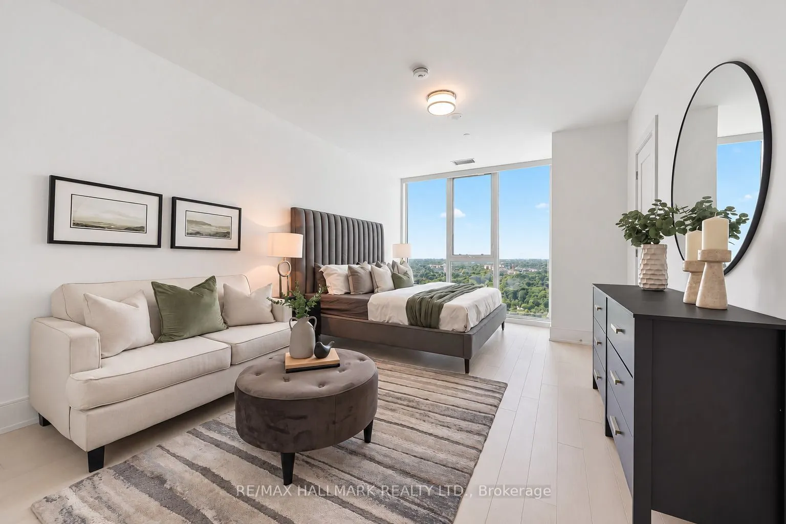 10 Inn on the Park Drive #3109
