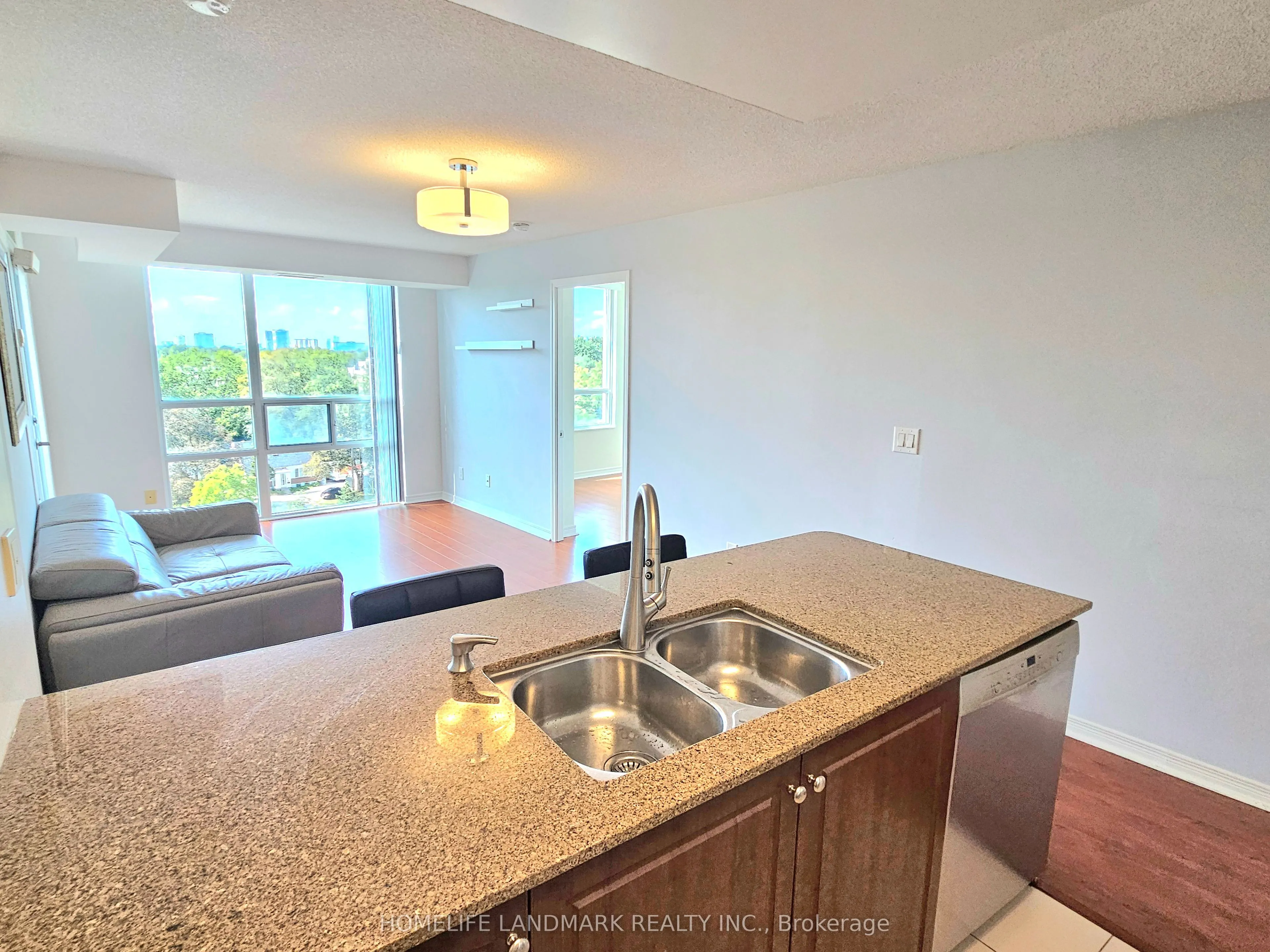 503 Beecroft Road #812