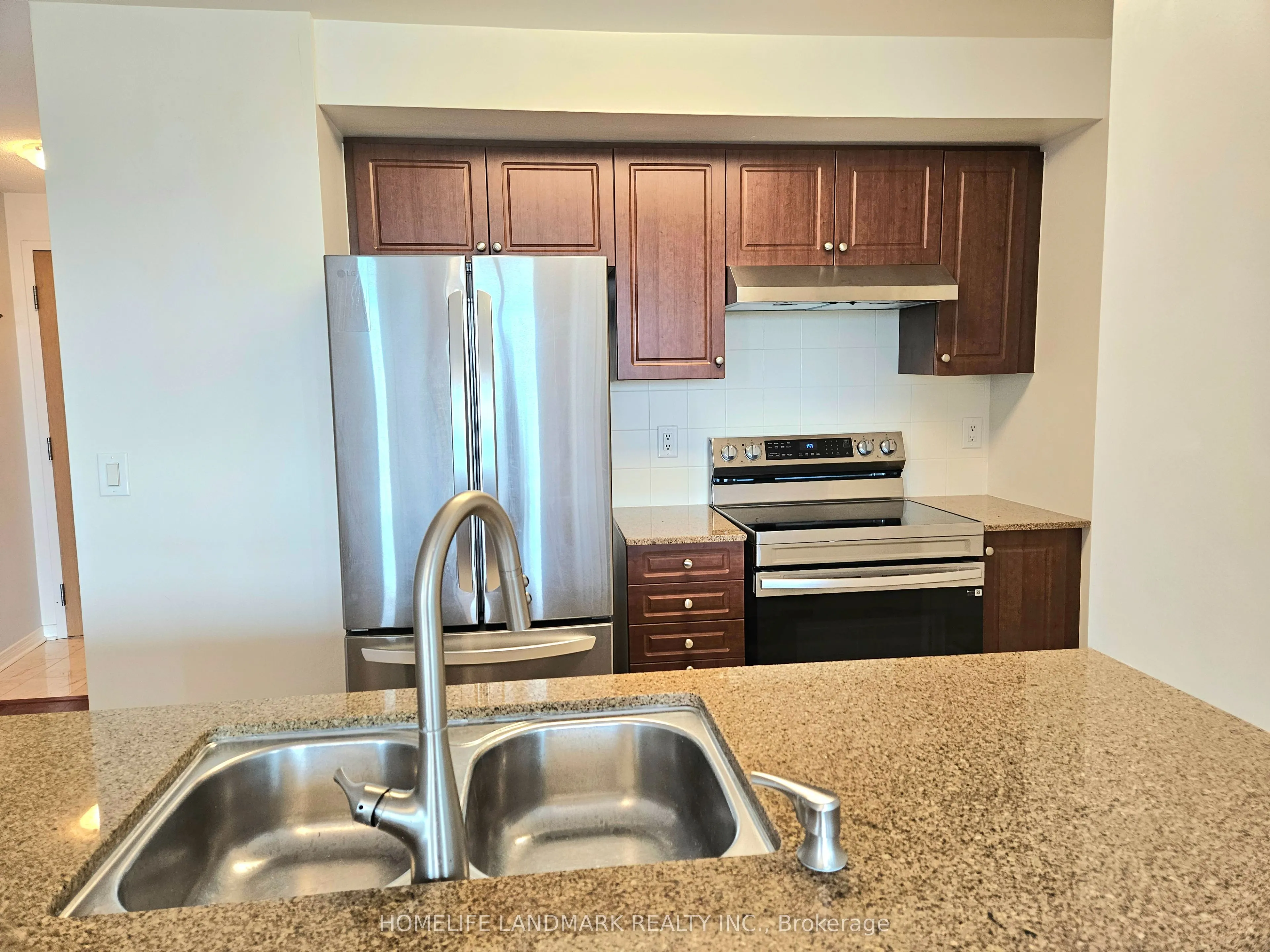 503 Beecroft Road #812