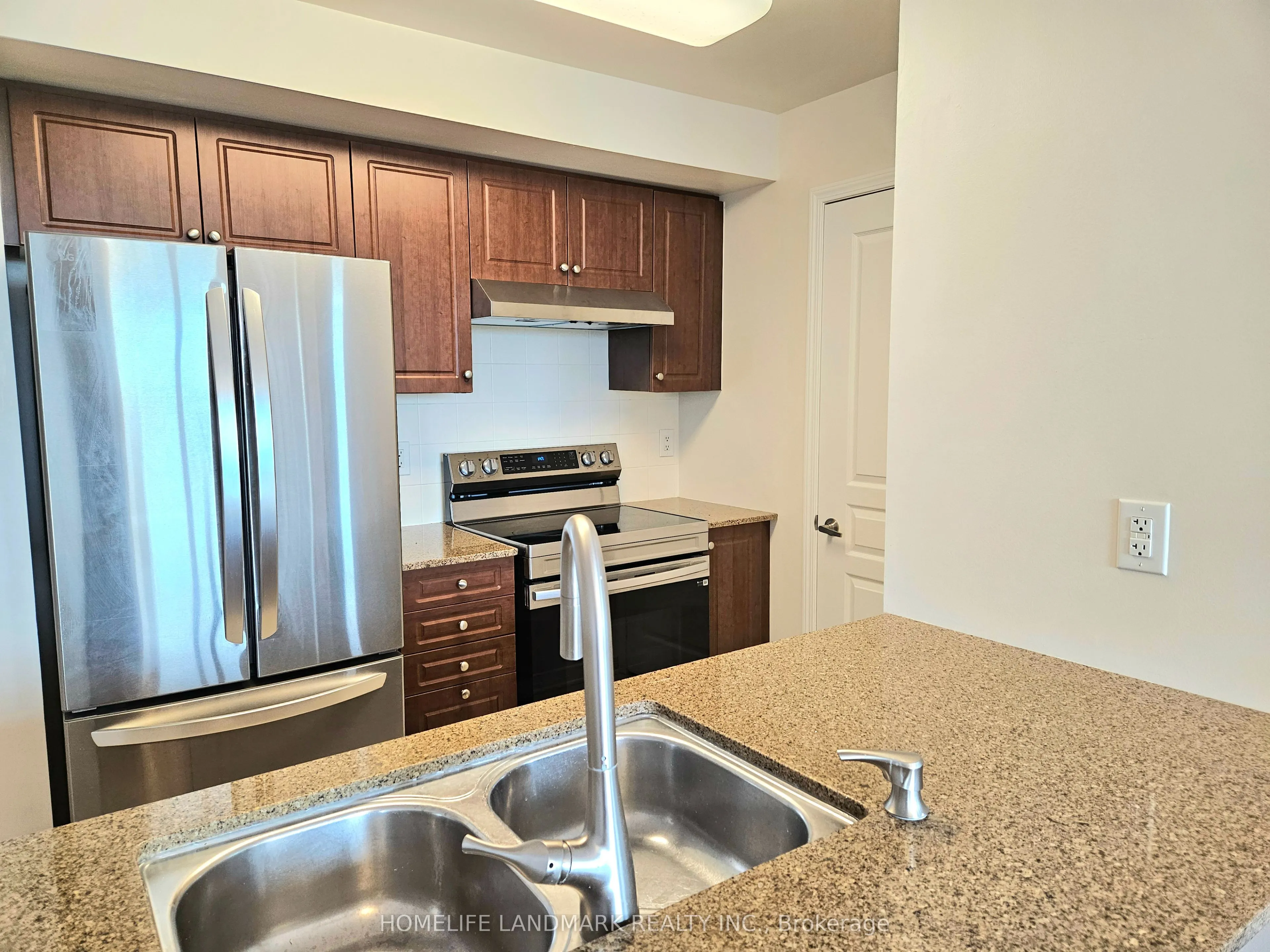 503 Beecroft Road #812