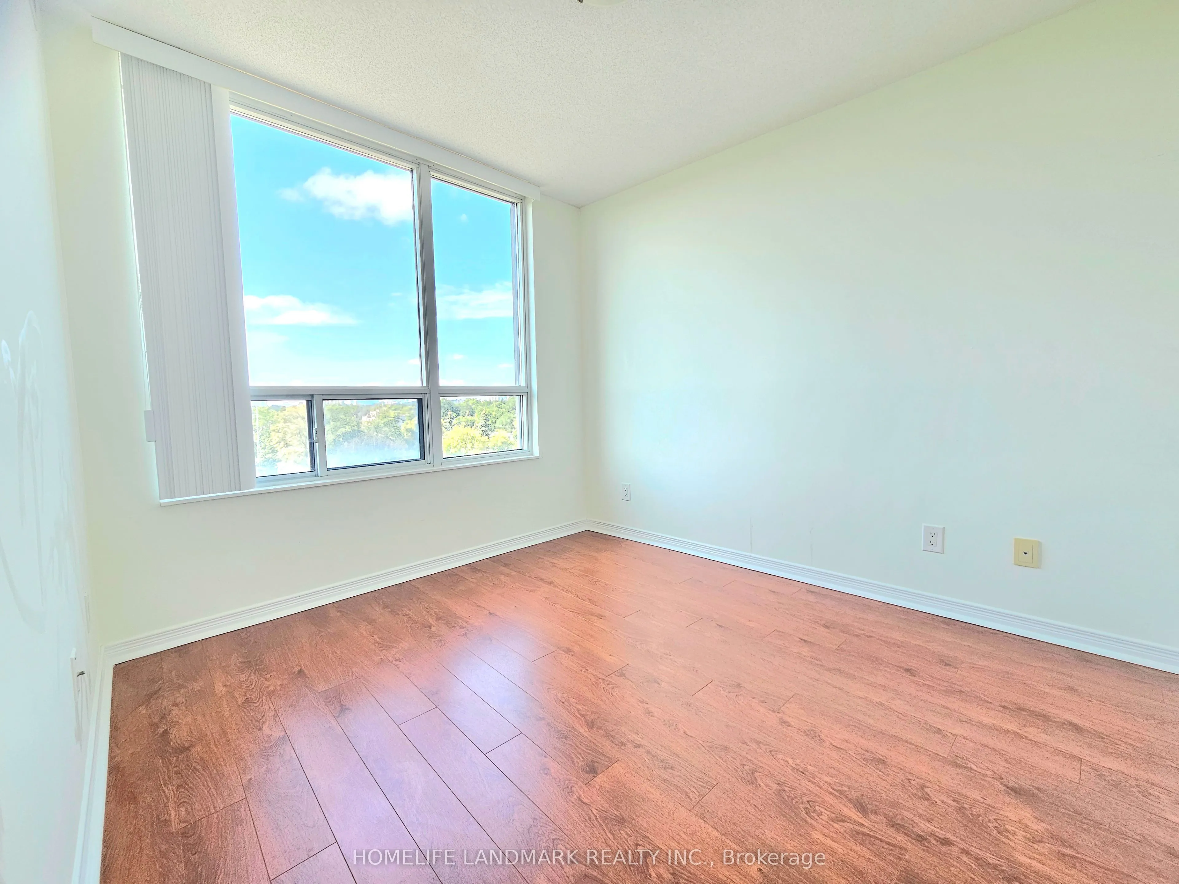 503 Beecroft Road #812