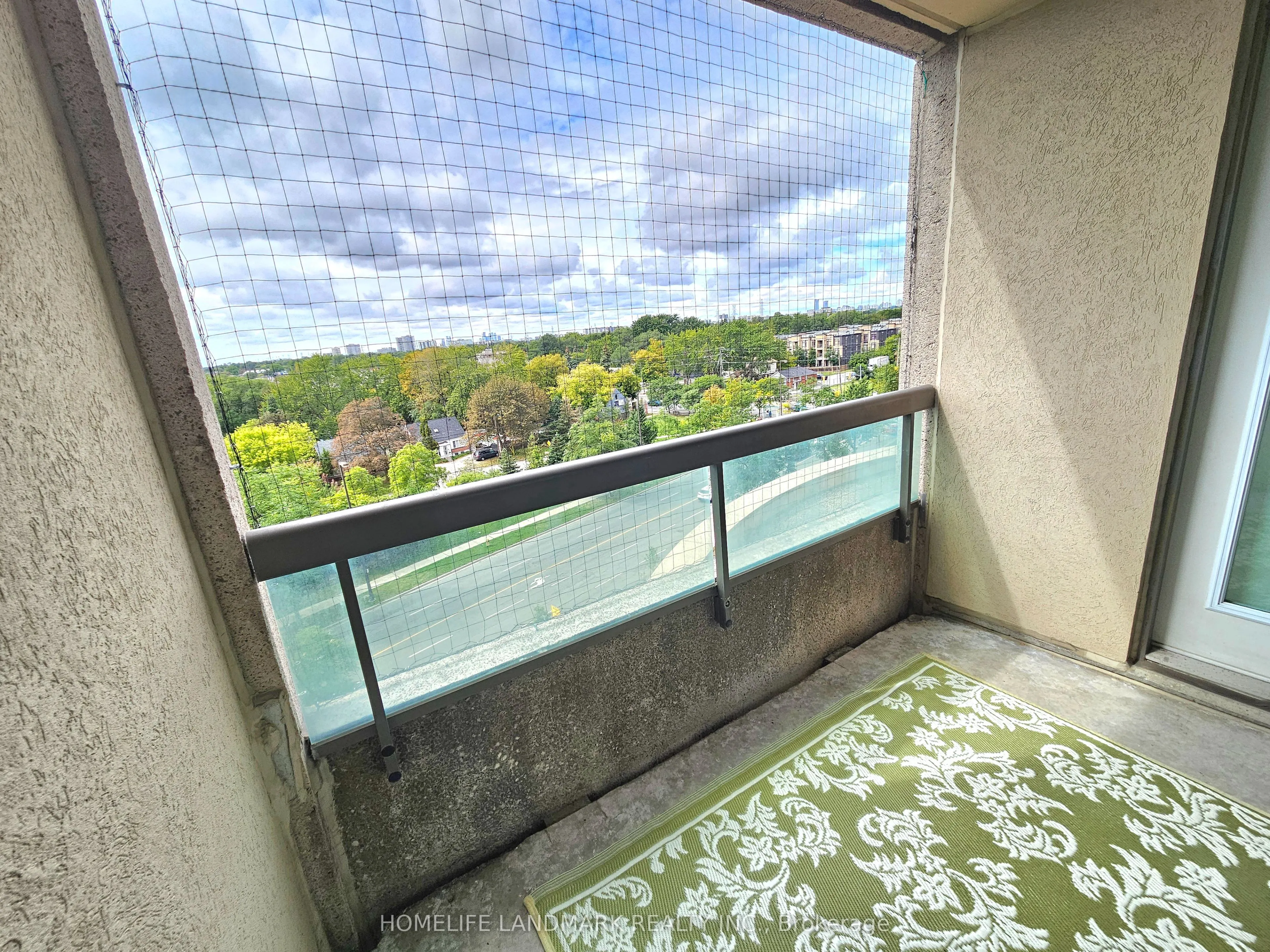 503 Beecroft Road #812