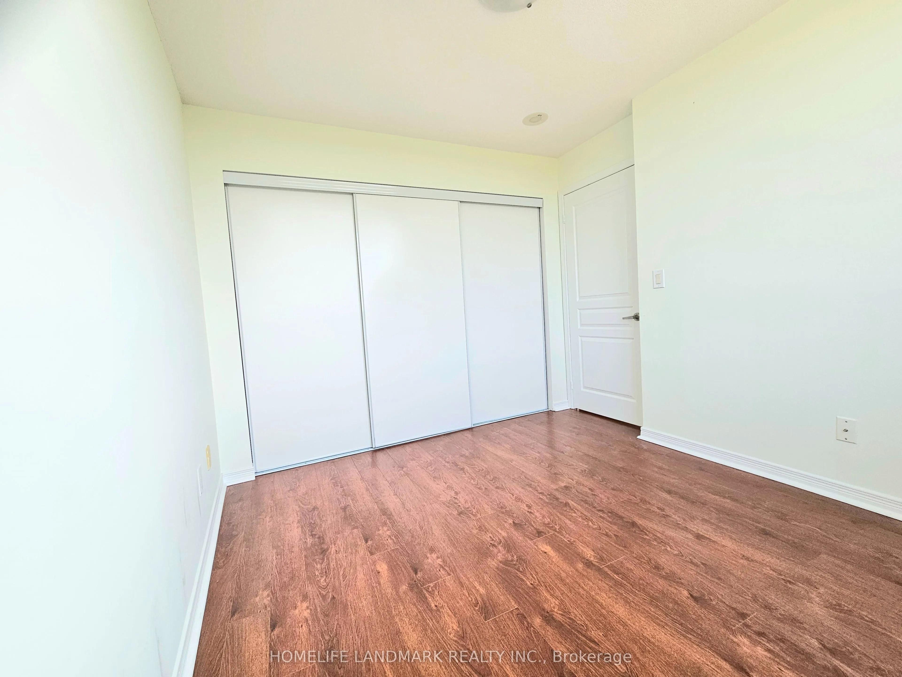 503 Beecroft Road #812