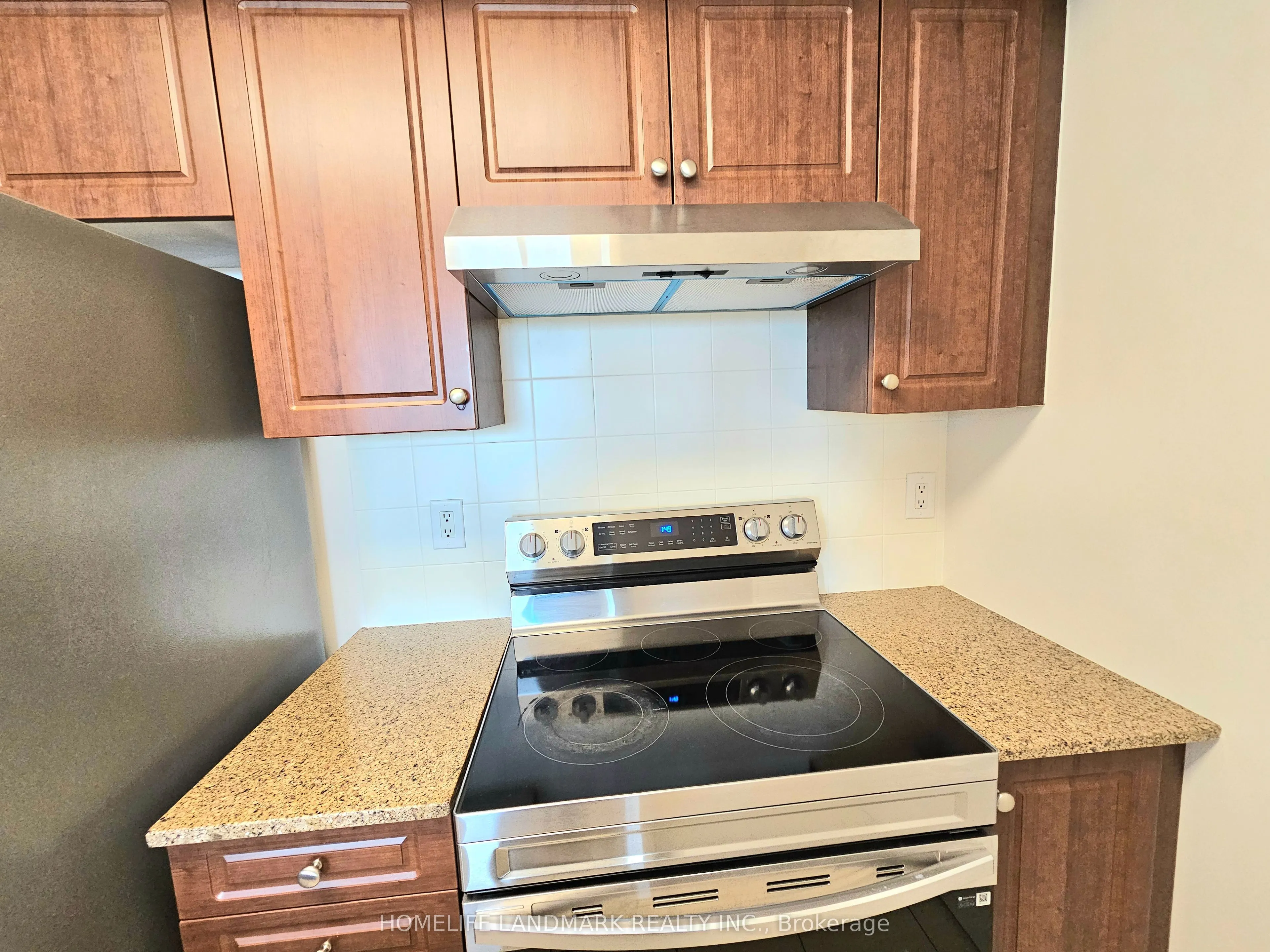 503 Beecroft Road #812