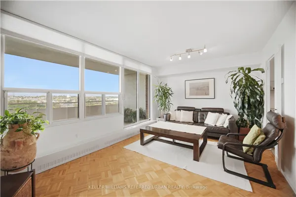 60 Pavane Linkway Way