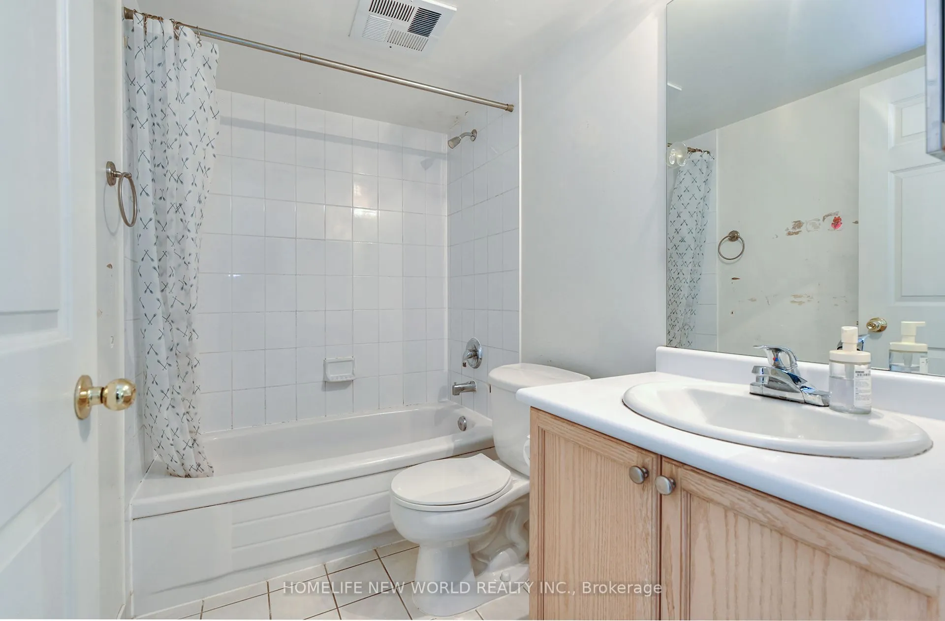 18 Parkview Avenue #811