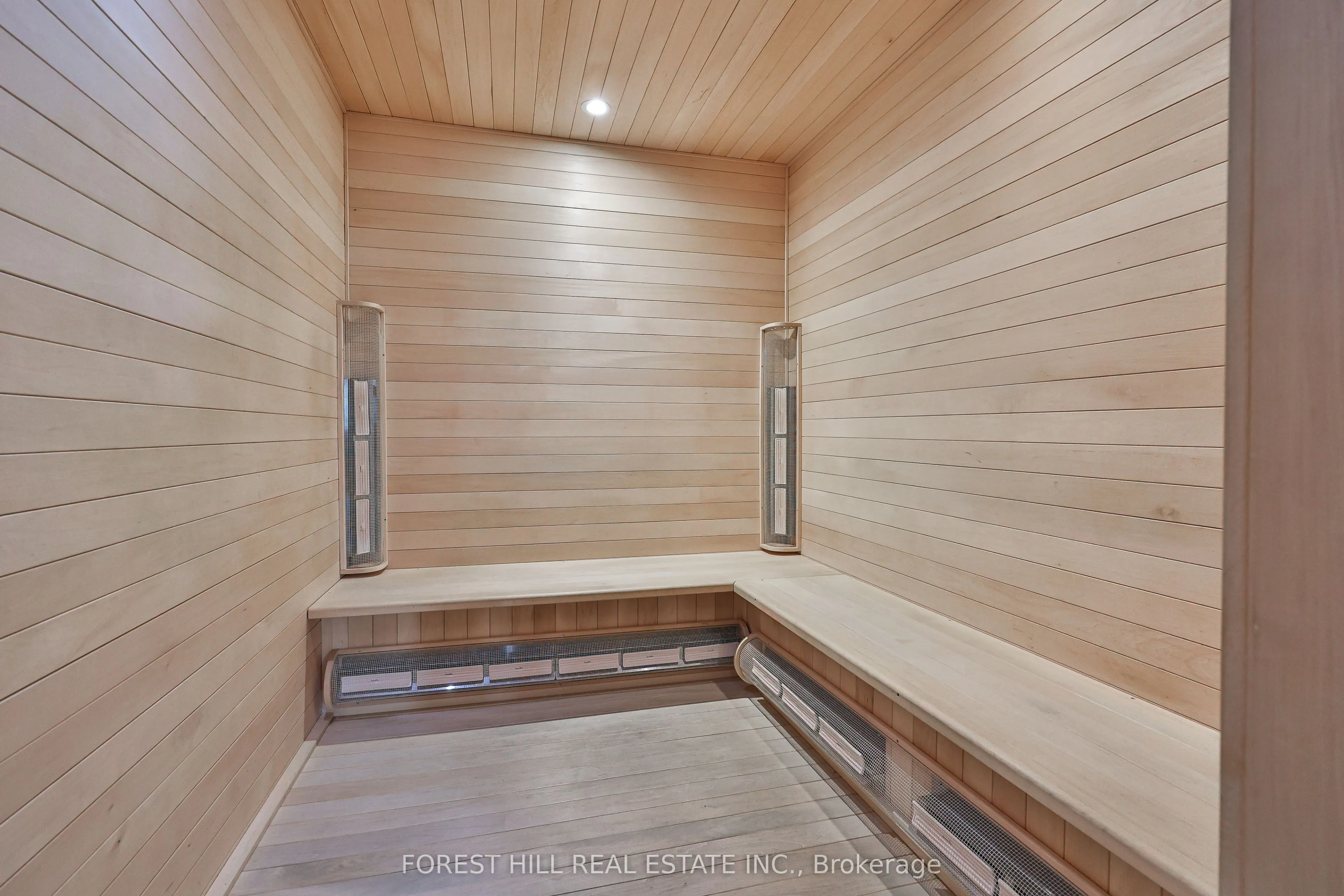 38 Avenue Road #305
