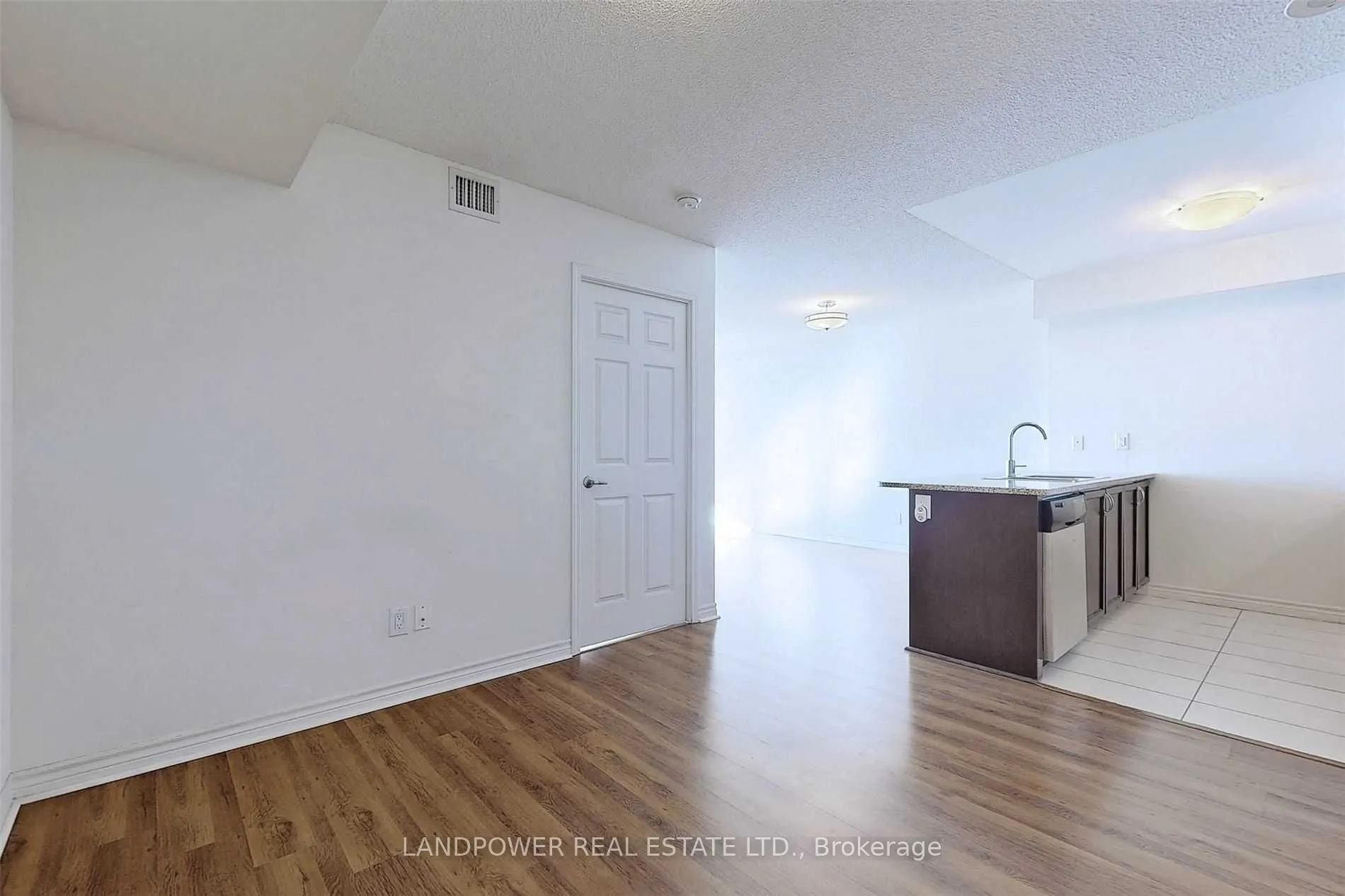 19 Grand Trunk Crescent #3315