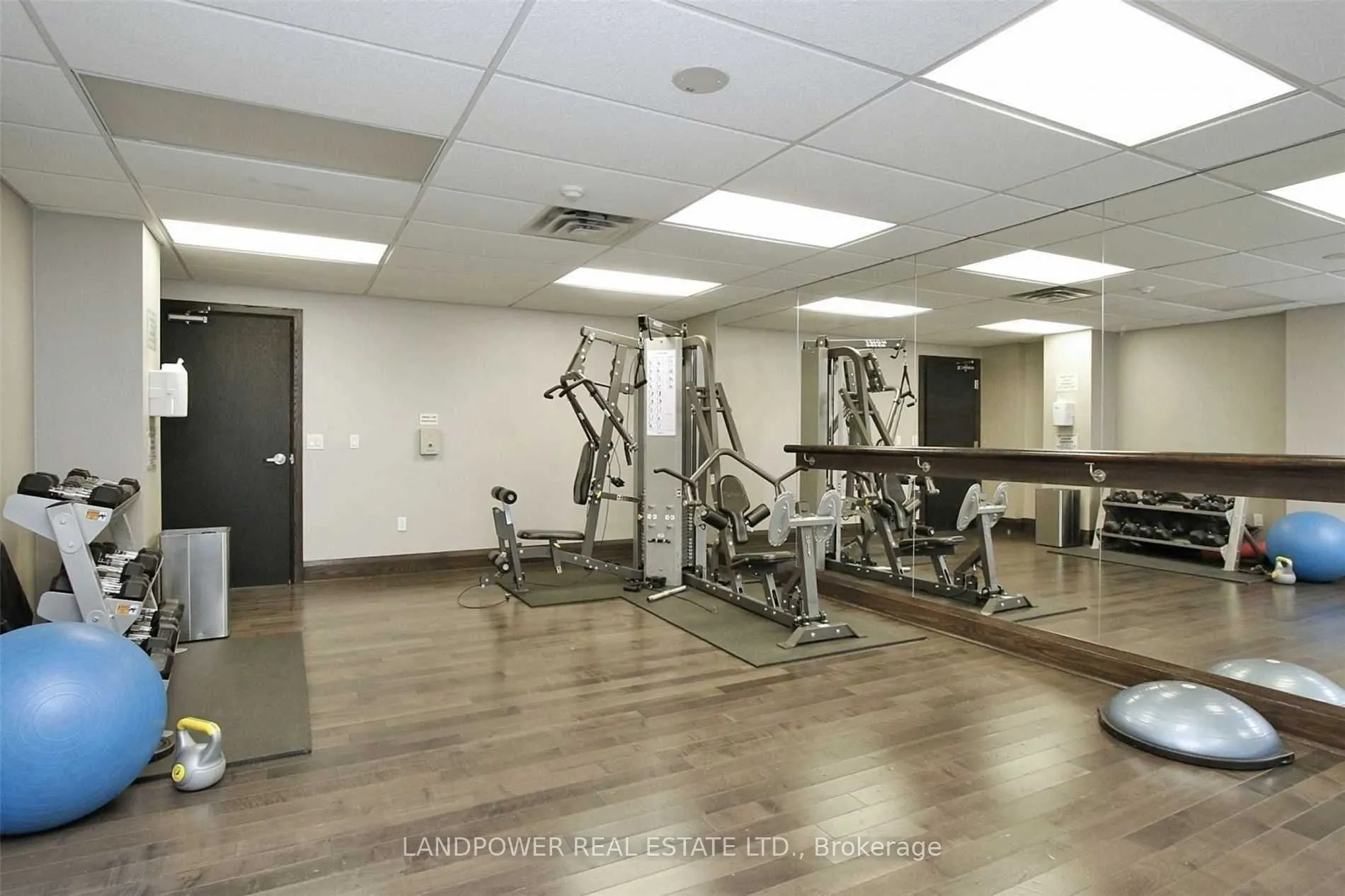 19 Grand Trunk Crescent #3315
