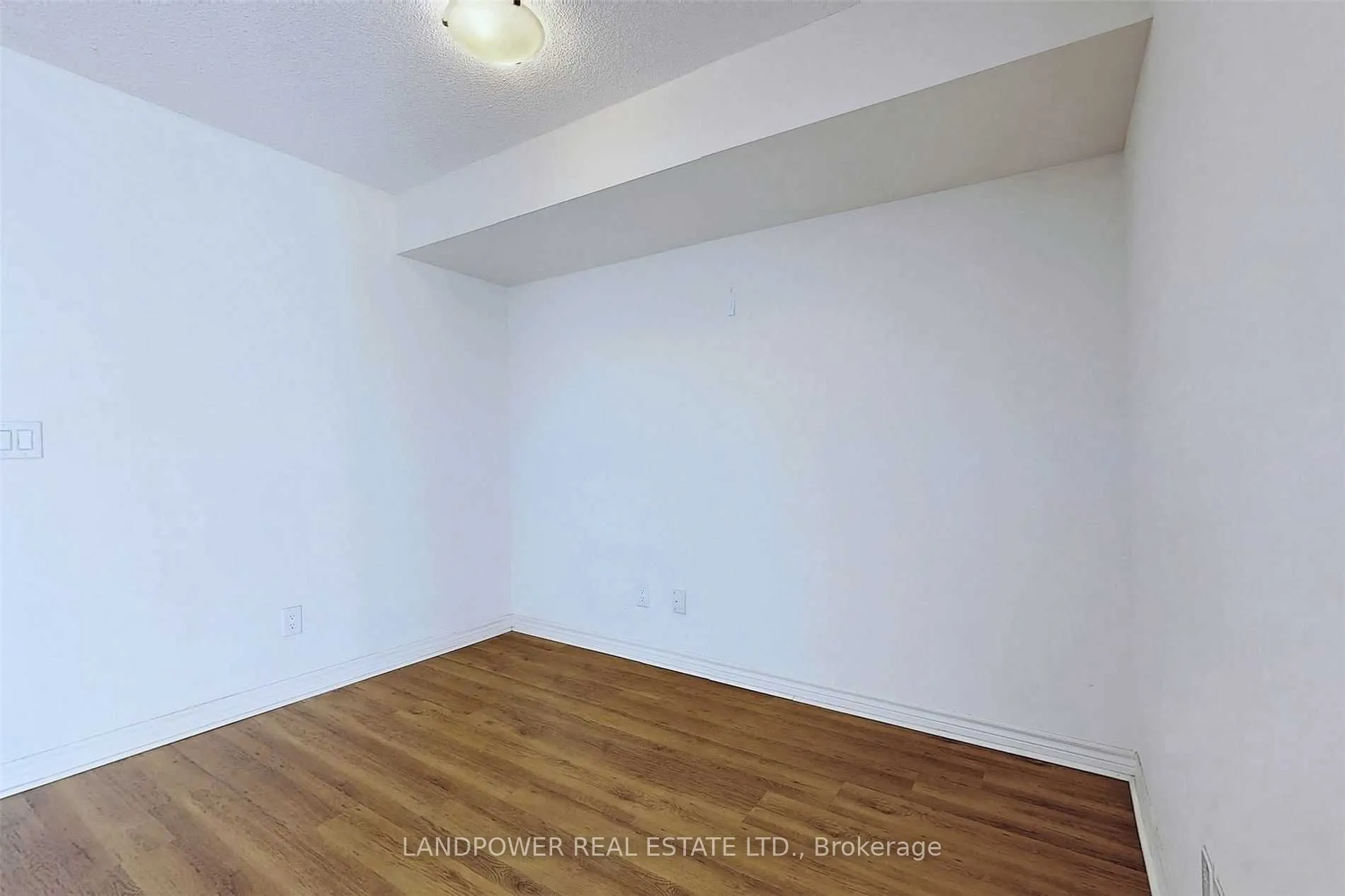 19 Grand Trunk Crescent #3315