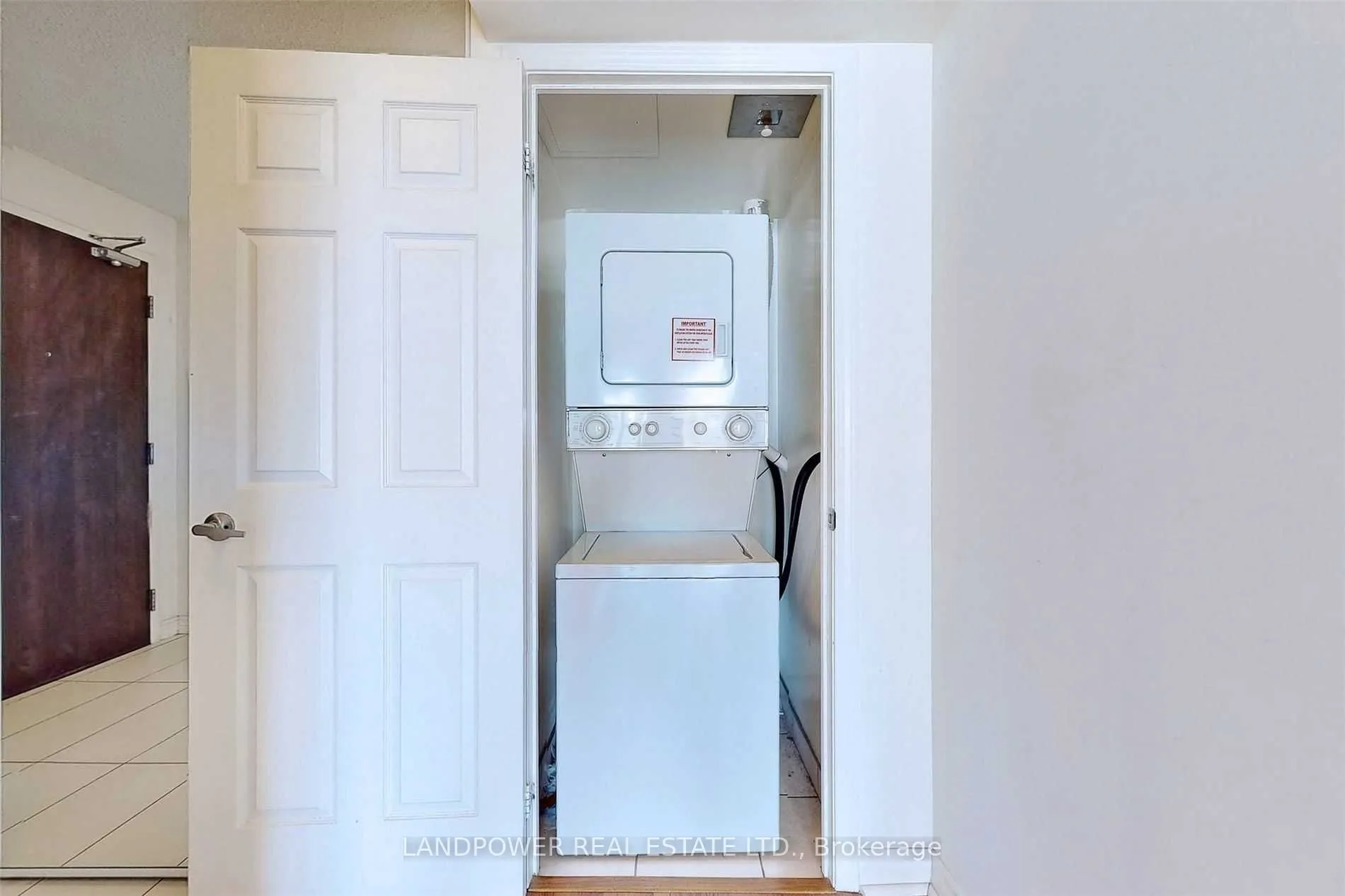 19 Grand Trunk Crescent #3315