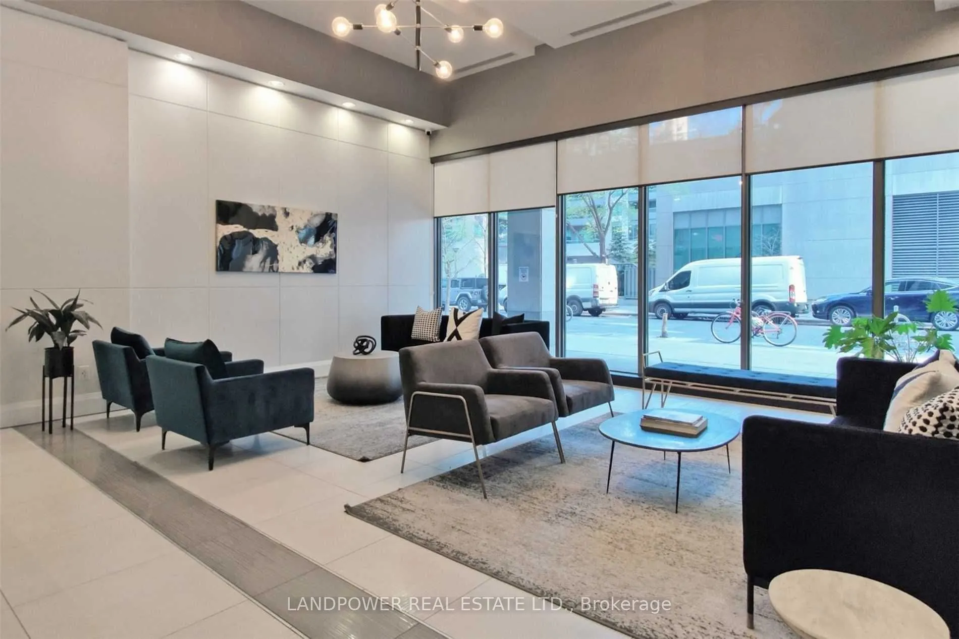 19 Grand Trunk Crescent #3315