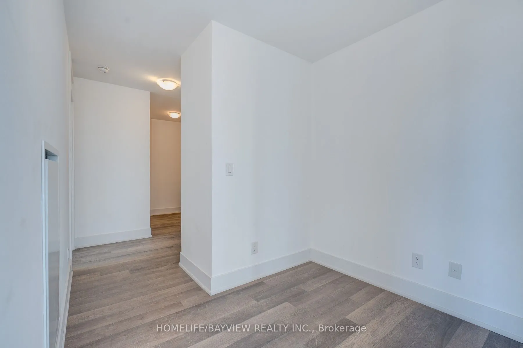 32 Davenport Road #703