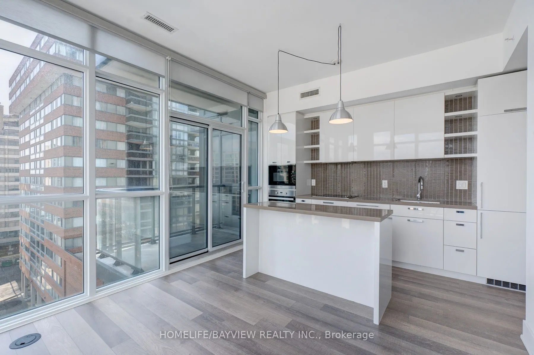 32 Davenport Road #703