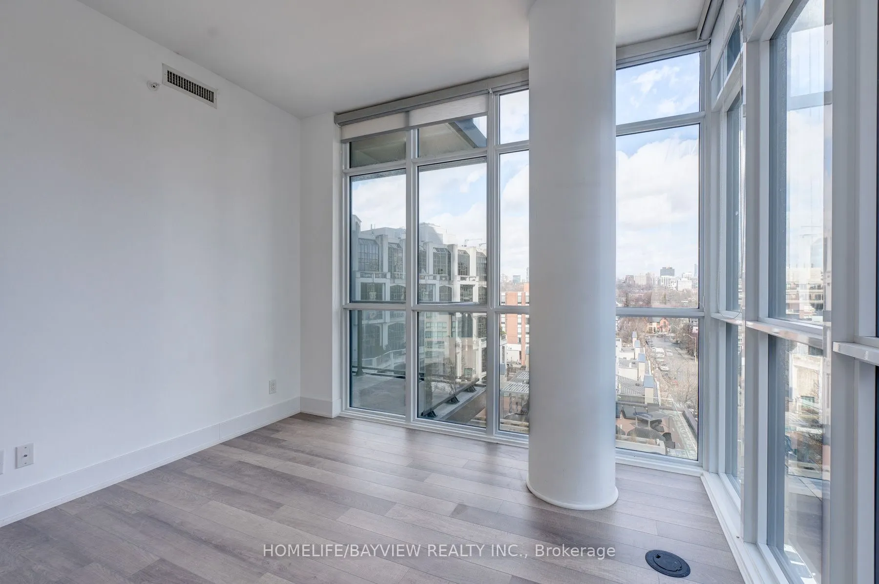 32 Davenport Road #703