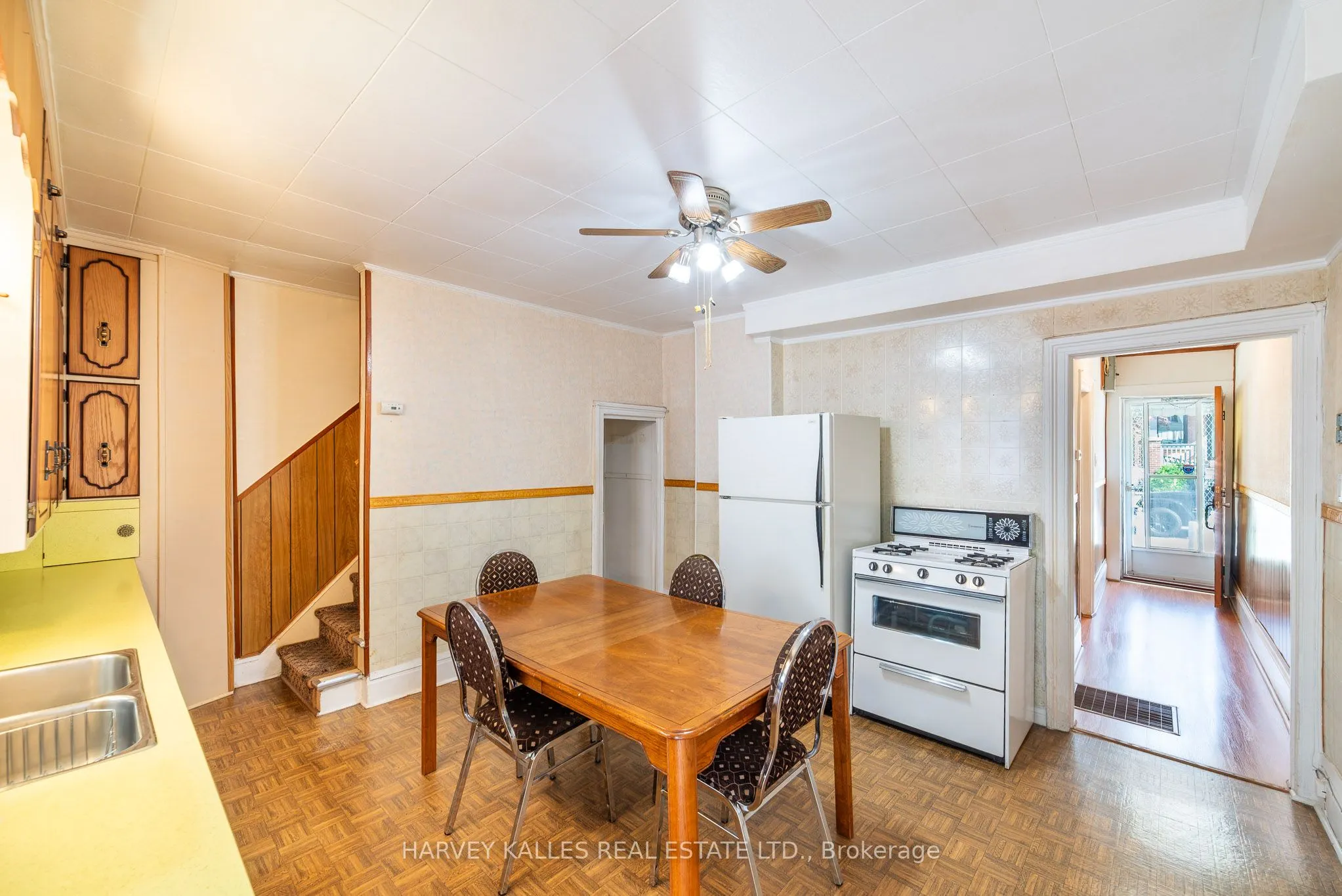 6 Crocker Avenue
