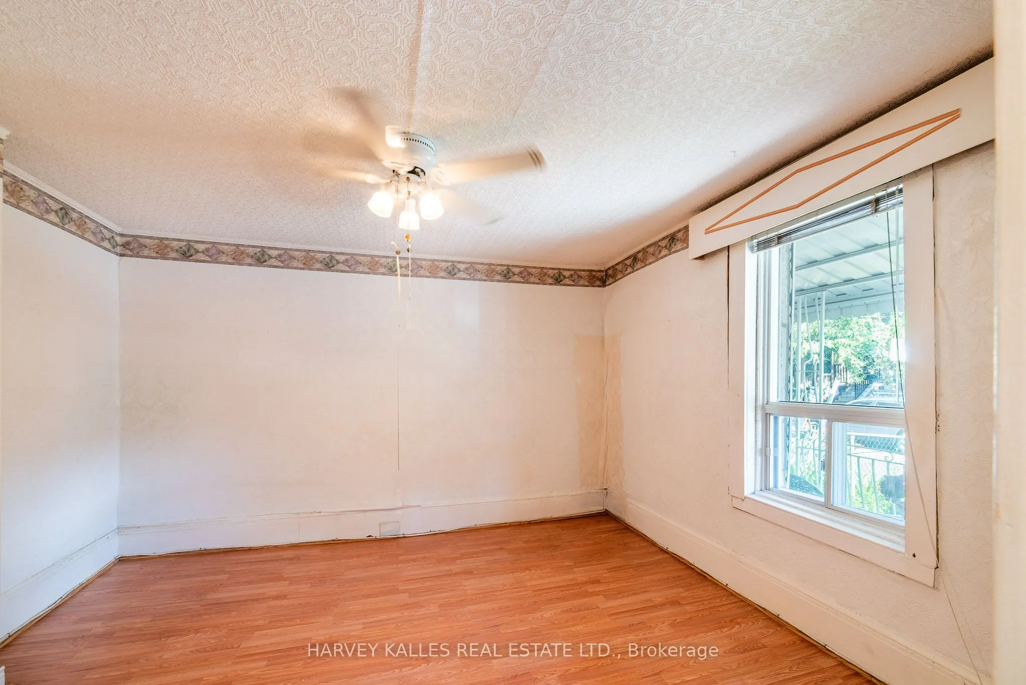6 Crocker Avenue