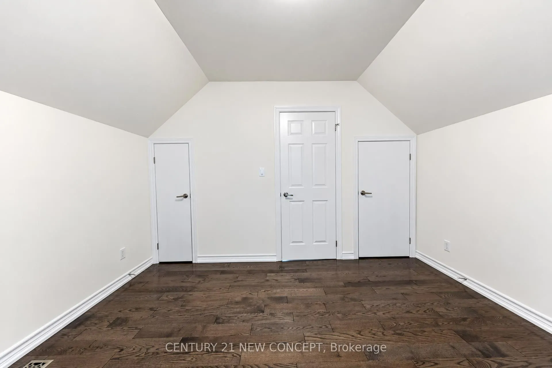 17 Lyndale Drive