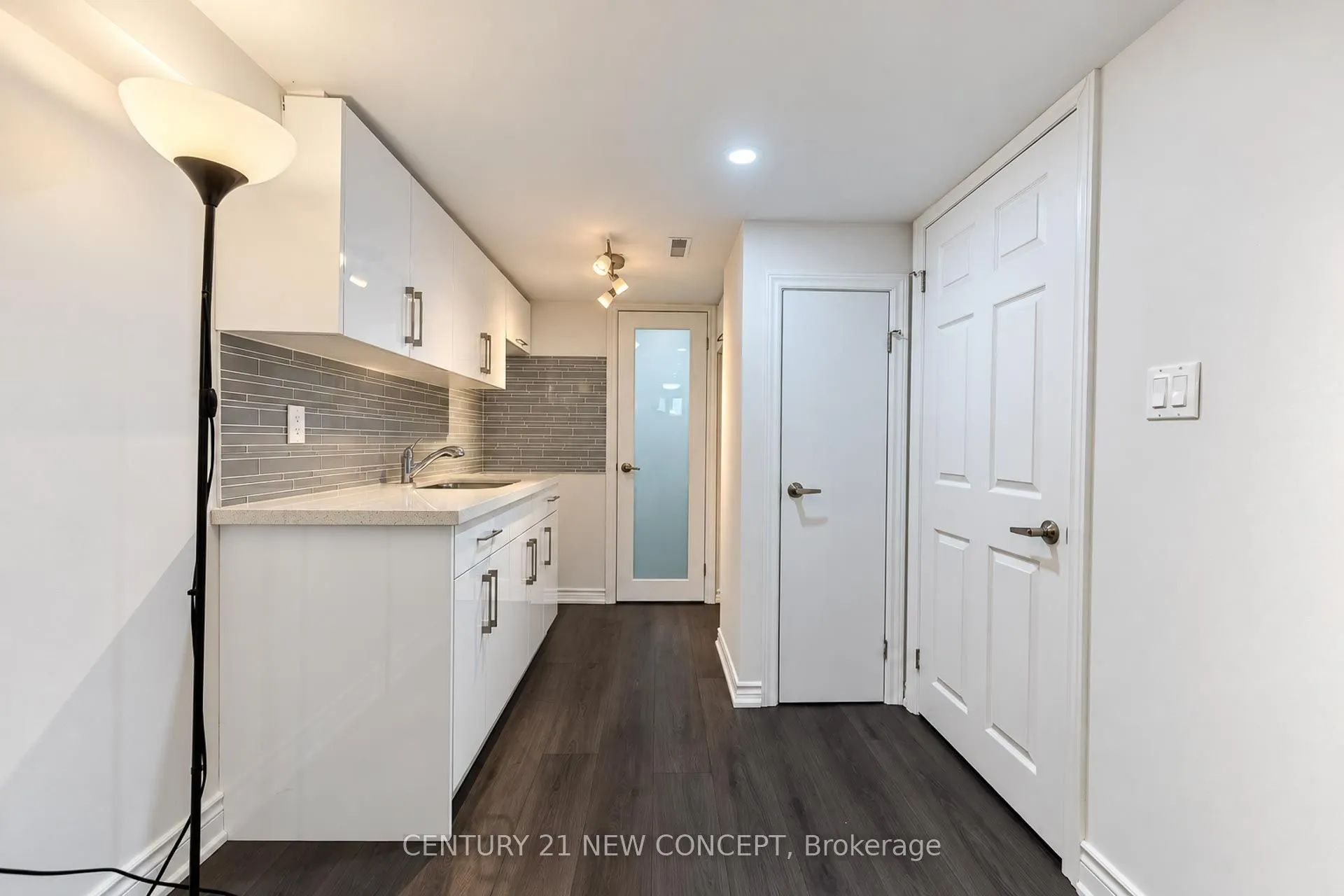 17 Lyndale Drive
