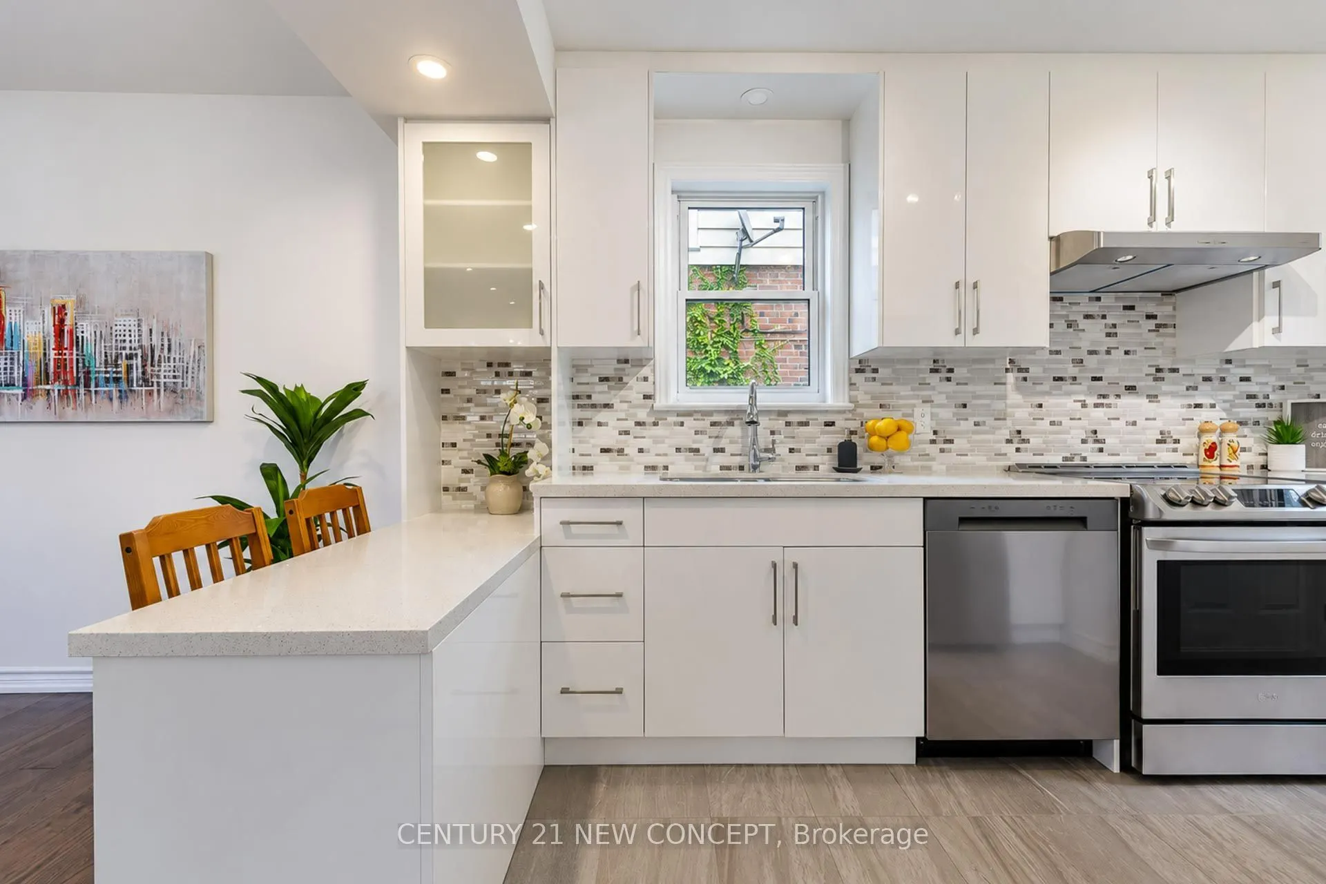 17 Lyndale Drive