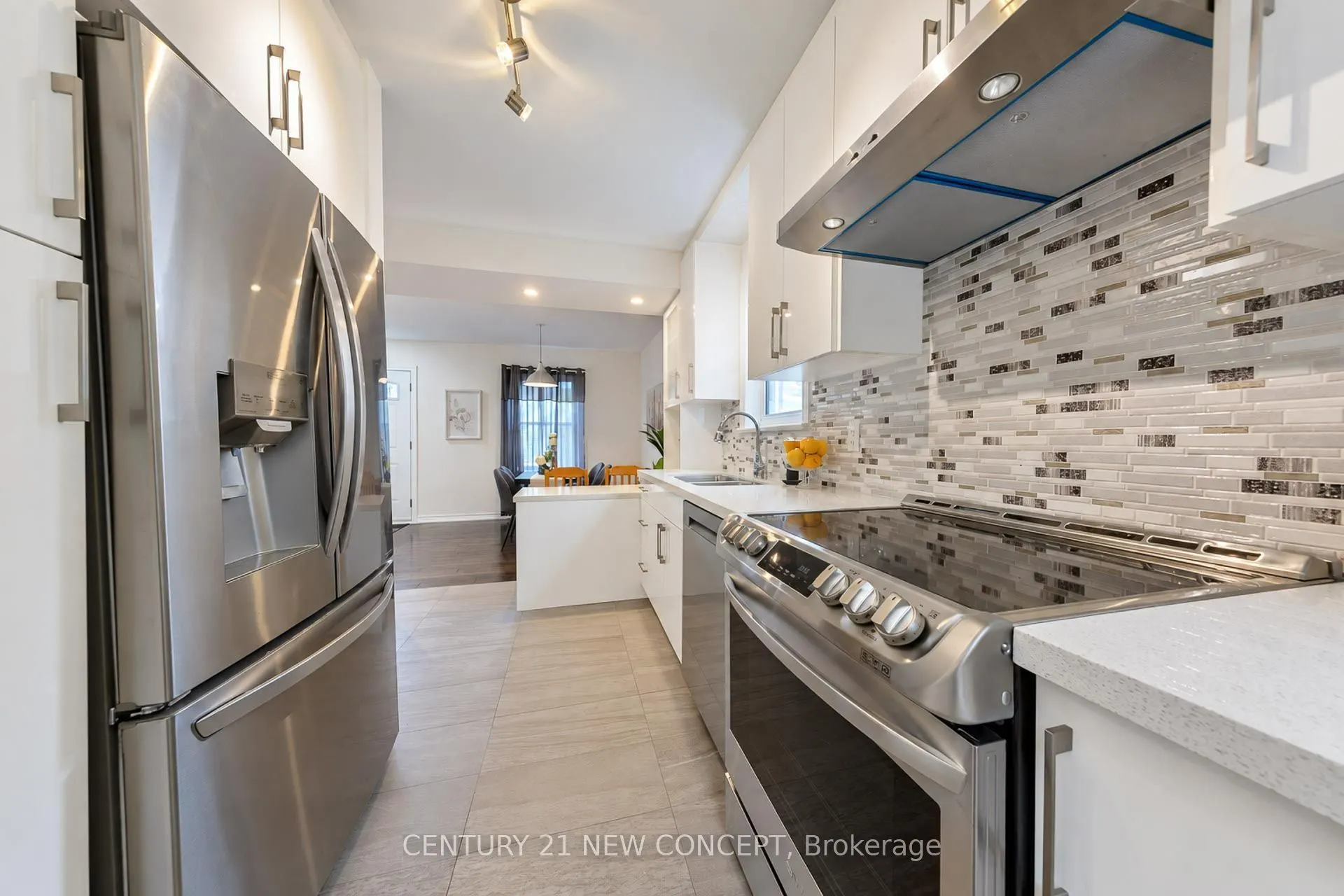 17 Lyndale Drive