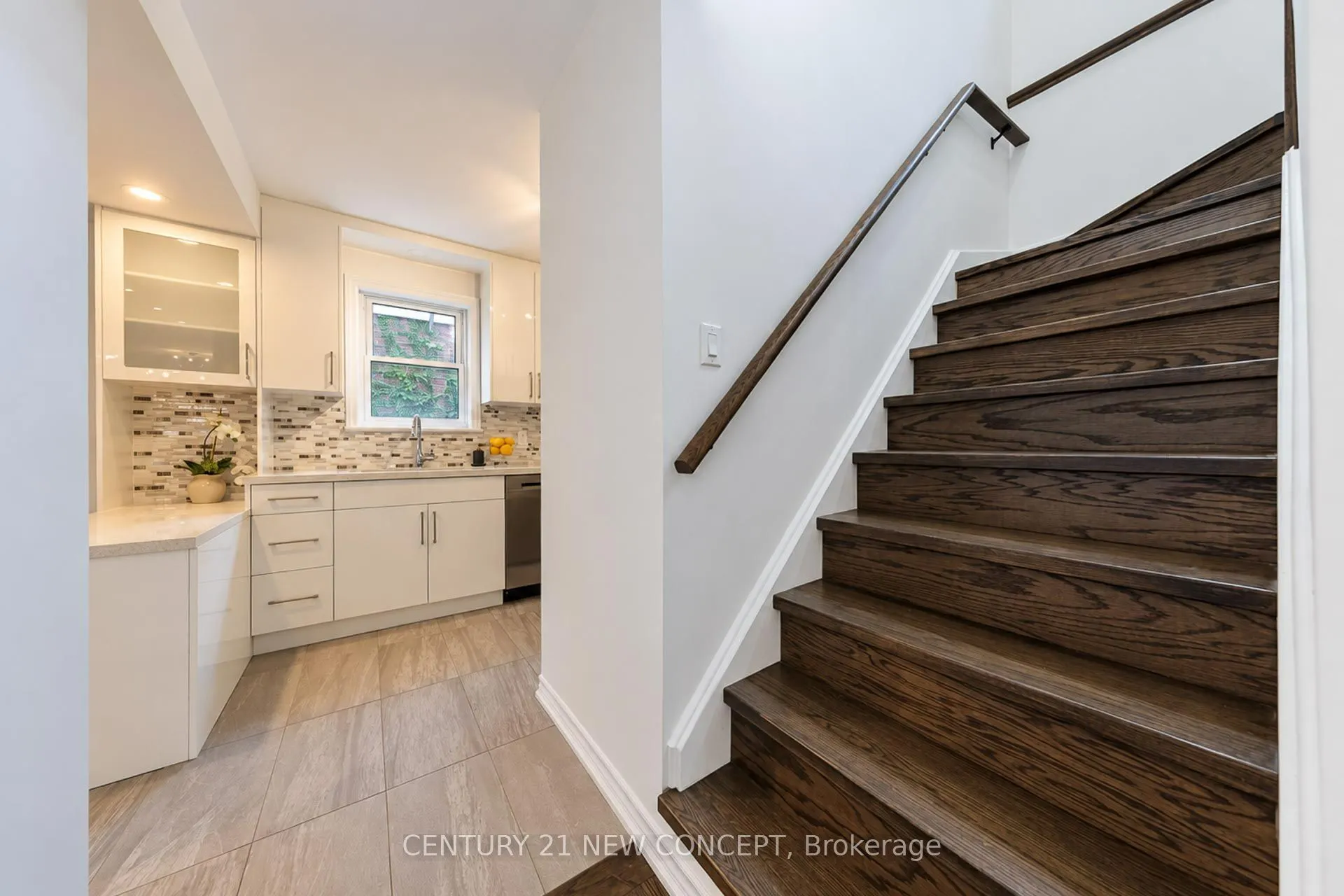 17 Lyndale Drive