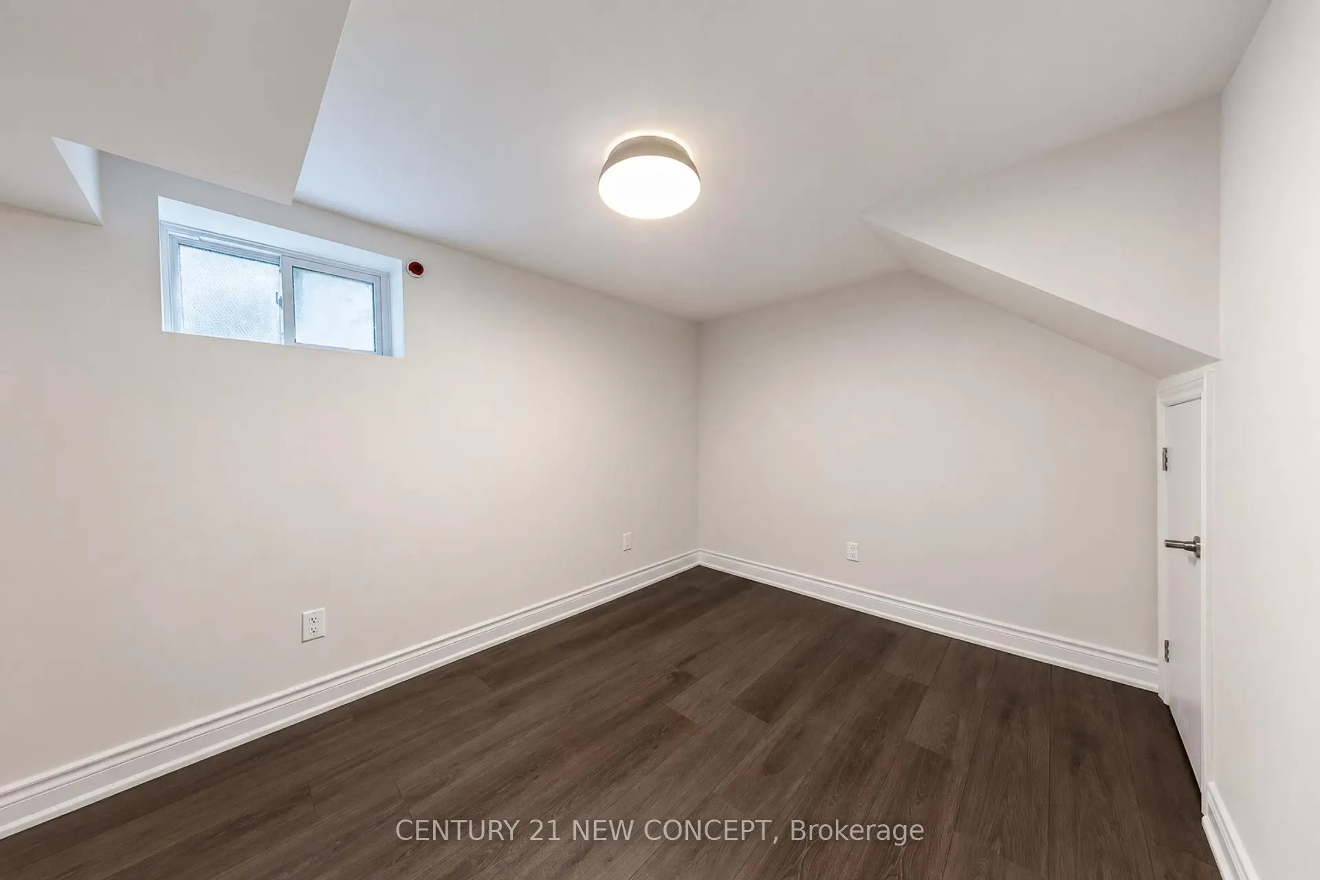 17 Lyndale Drive