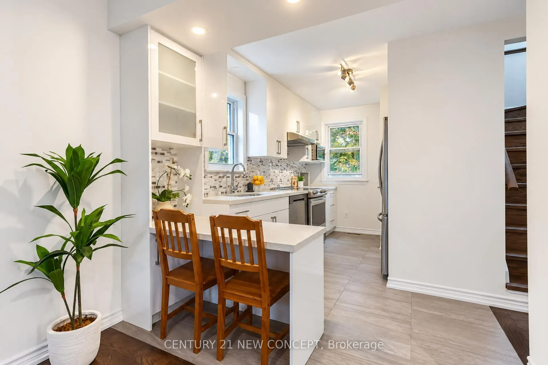17 Lyndale Drive