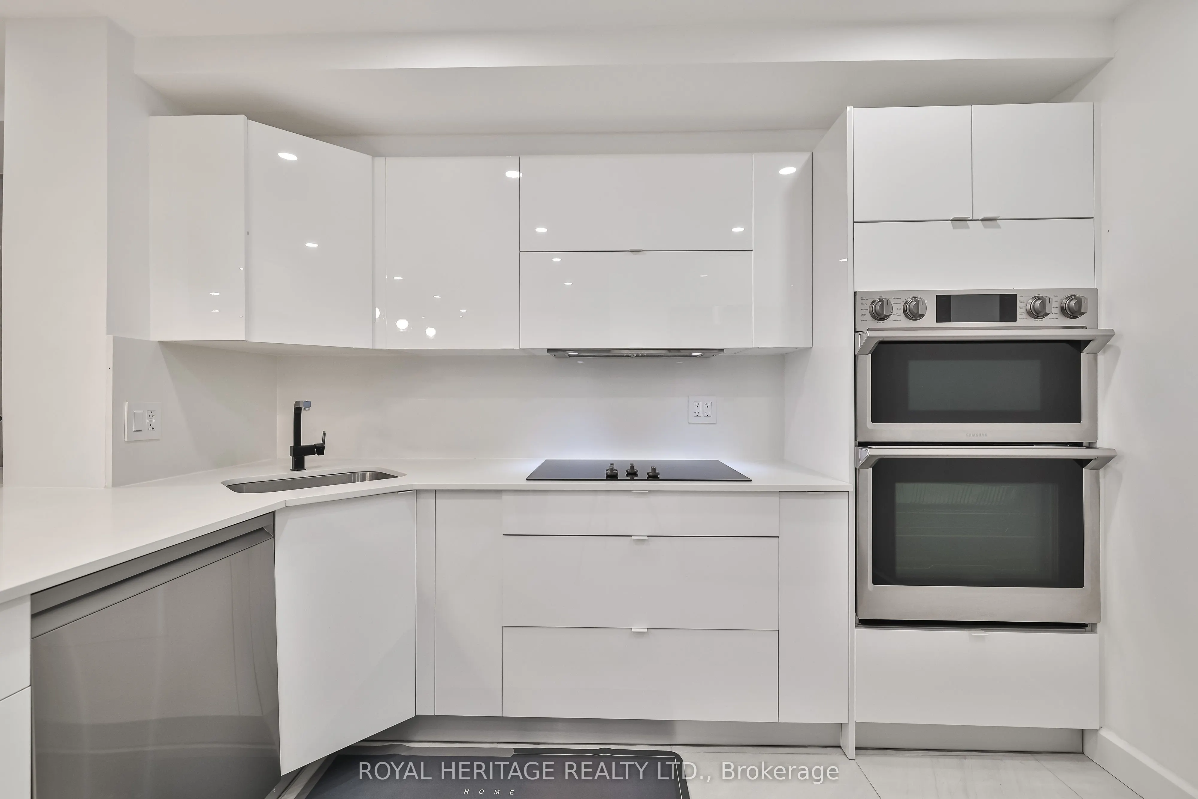 10 Torresdale Avenue #801
