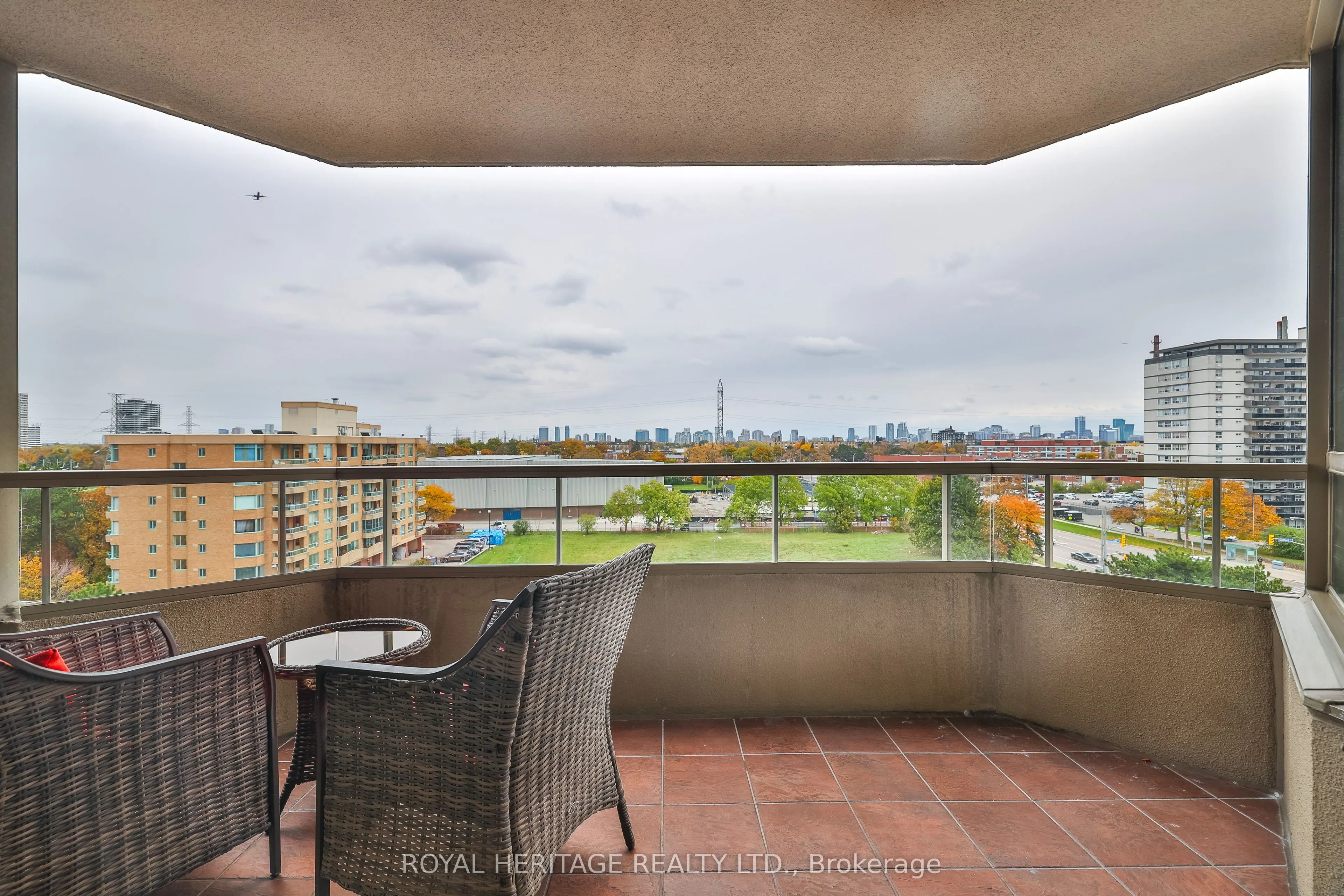 10 Torresdale Avenue #801