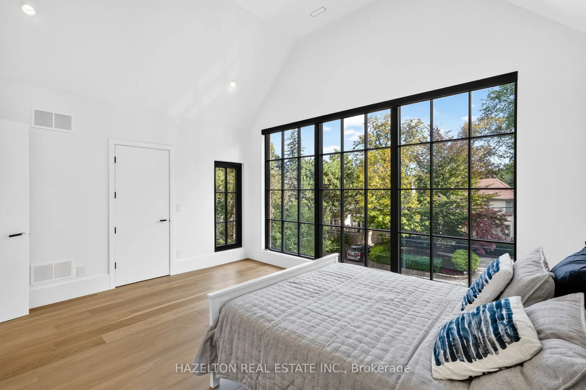 228 Glen Road
