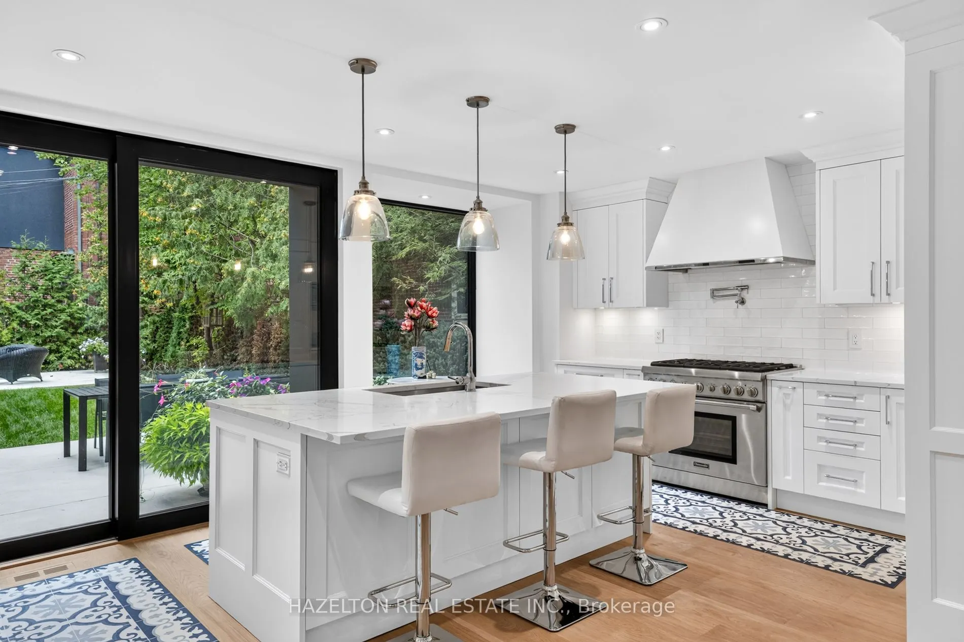 228 Glen Road