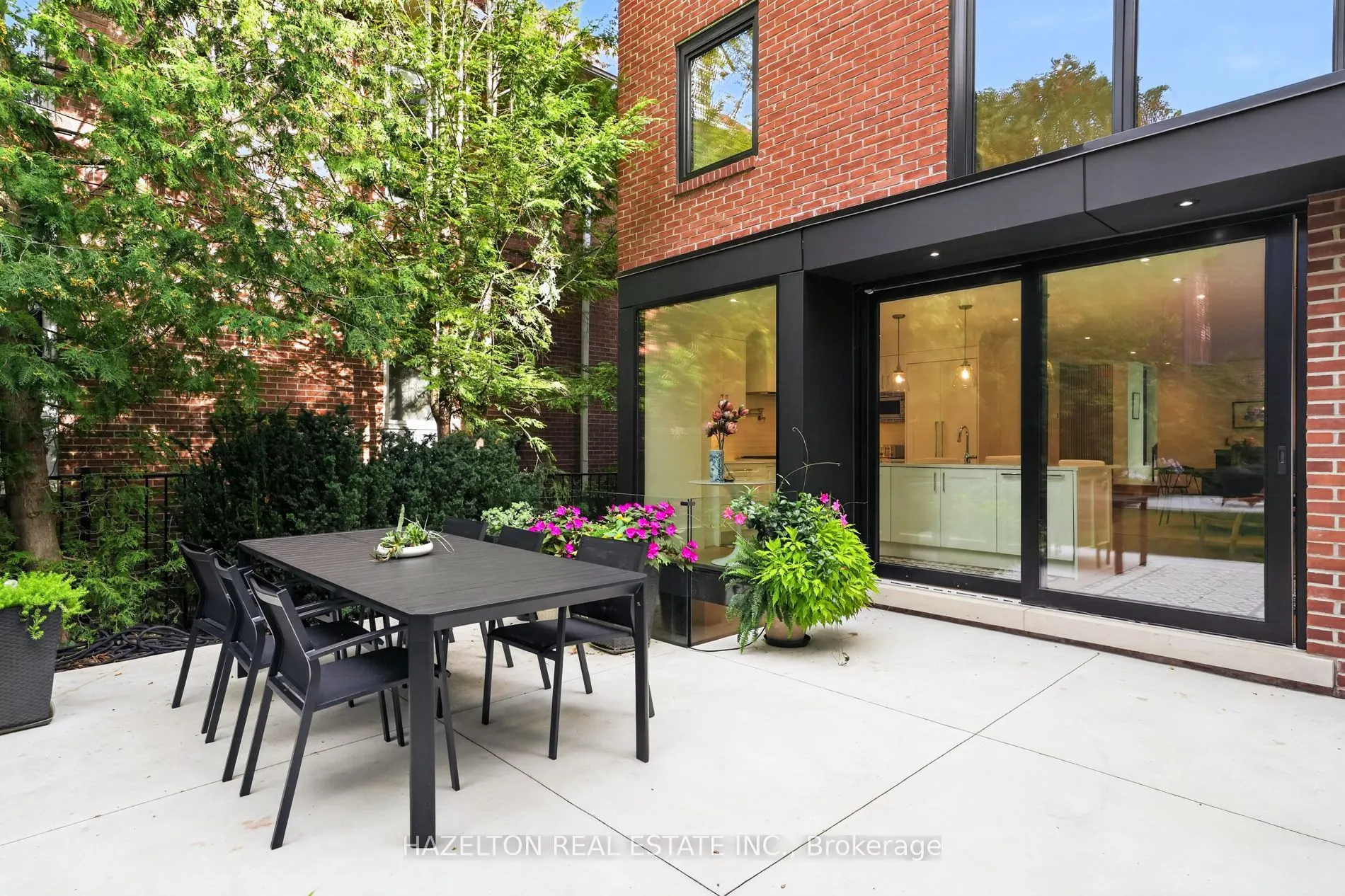 228 Glen Road