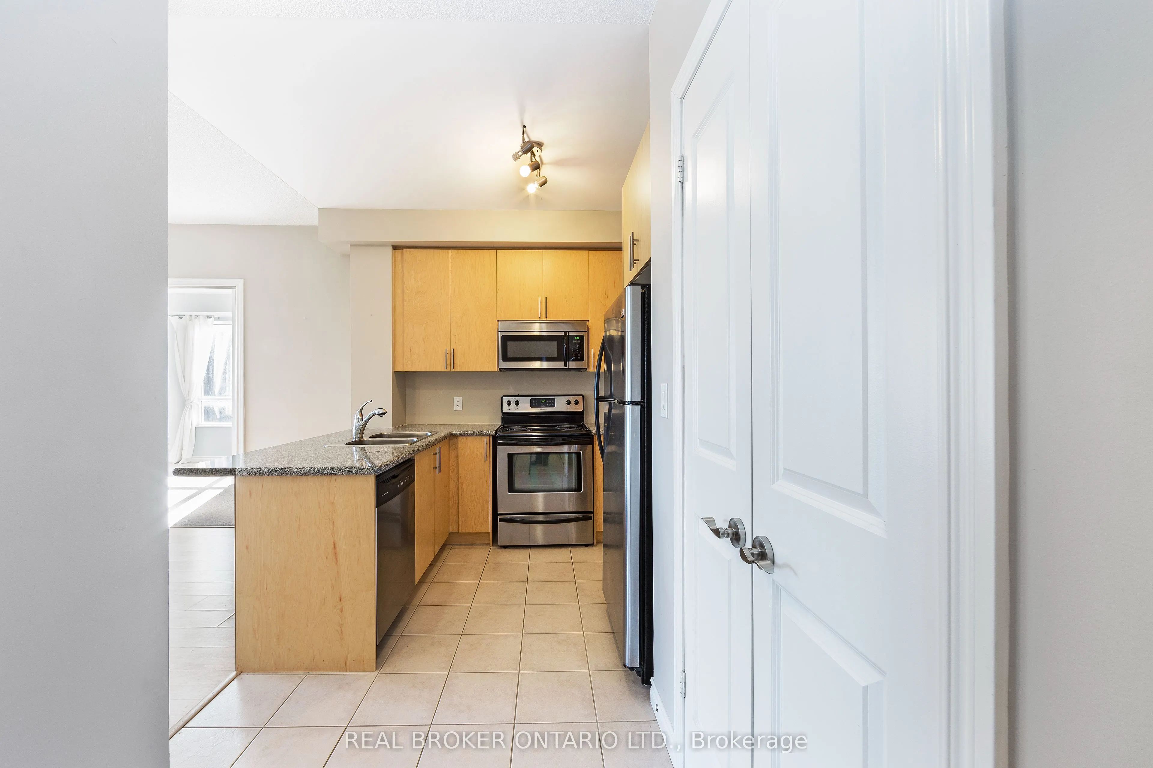 135 Wynford Drive #401