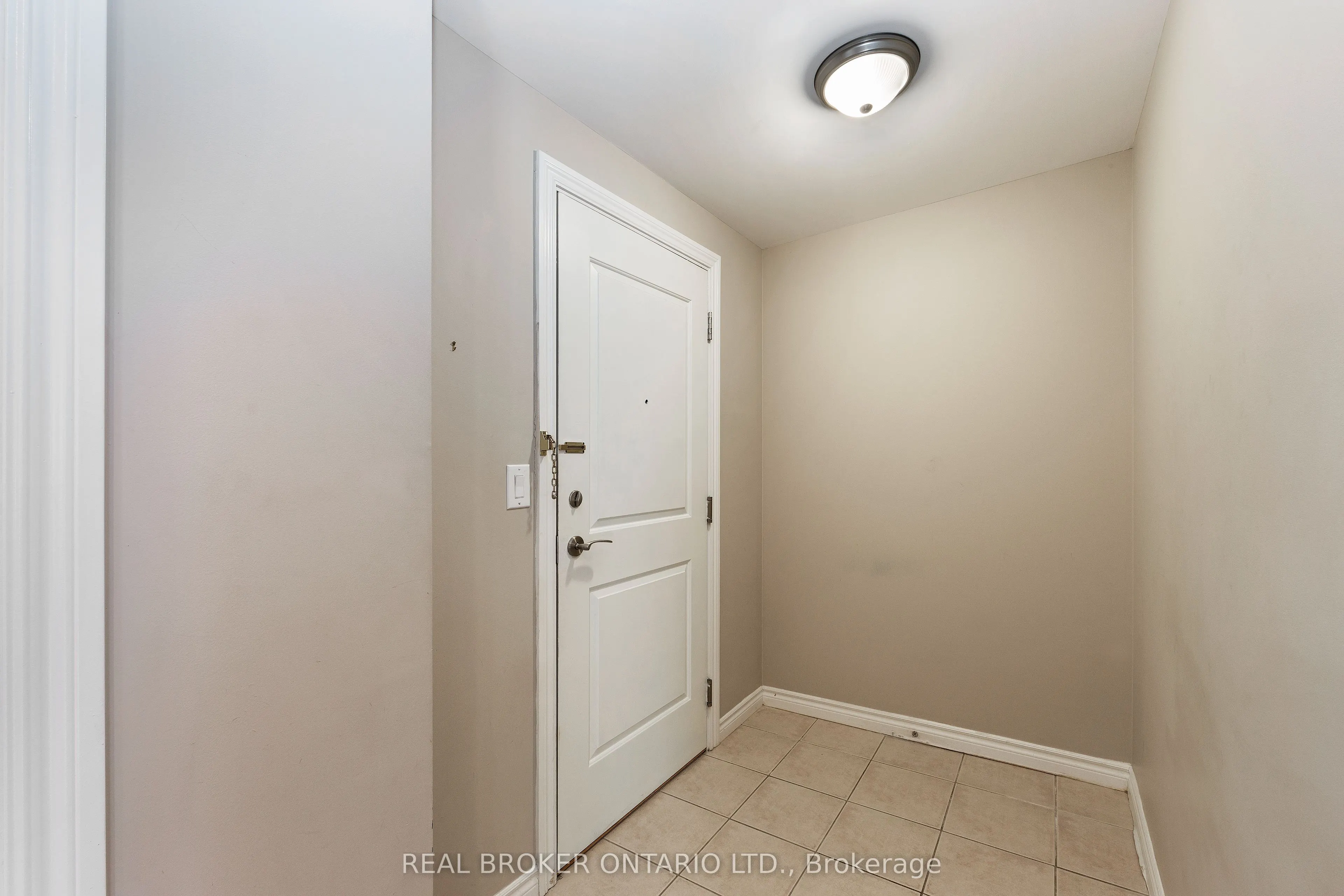 135 Wynford Drive #401