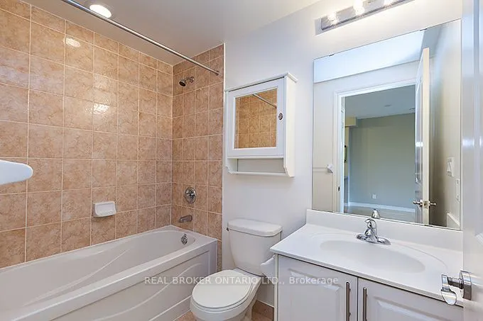 135 Wynford Drive #401