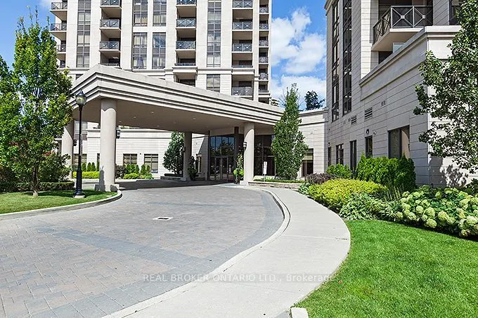 135 Wynford Drive #401