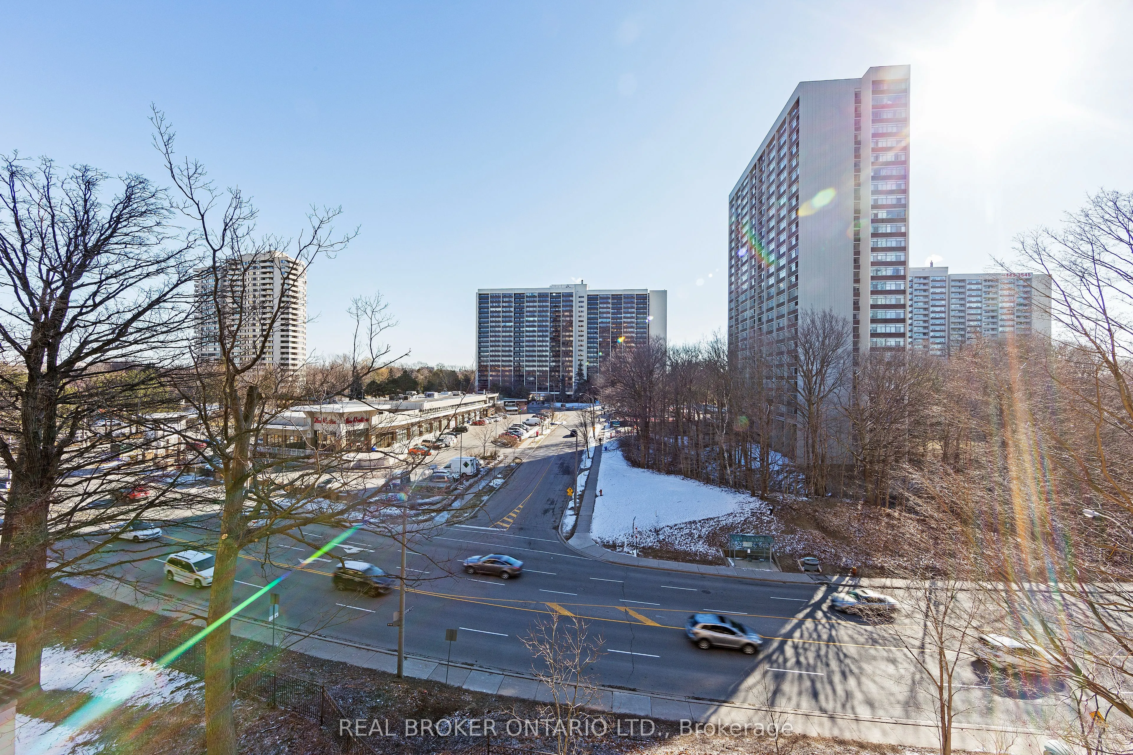 135 Wynford Drive #401