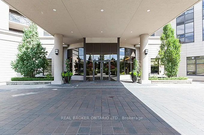 135 Wynford Drive #401