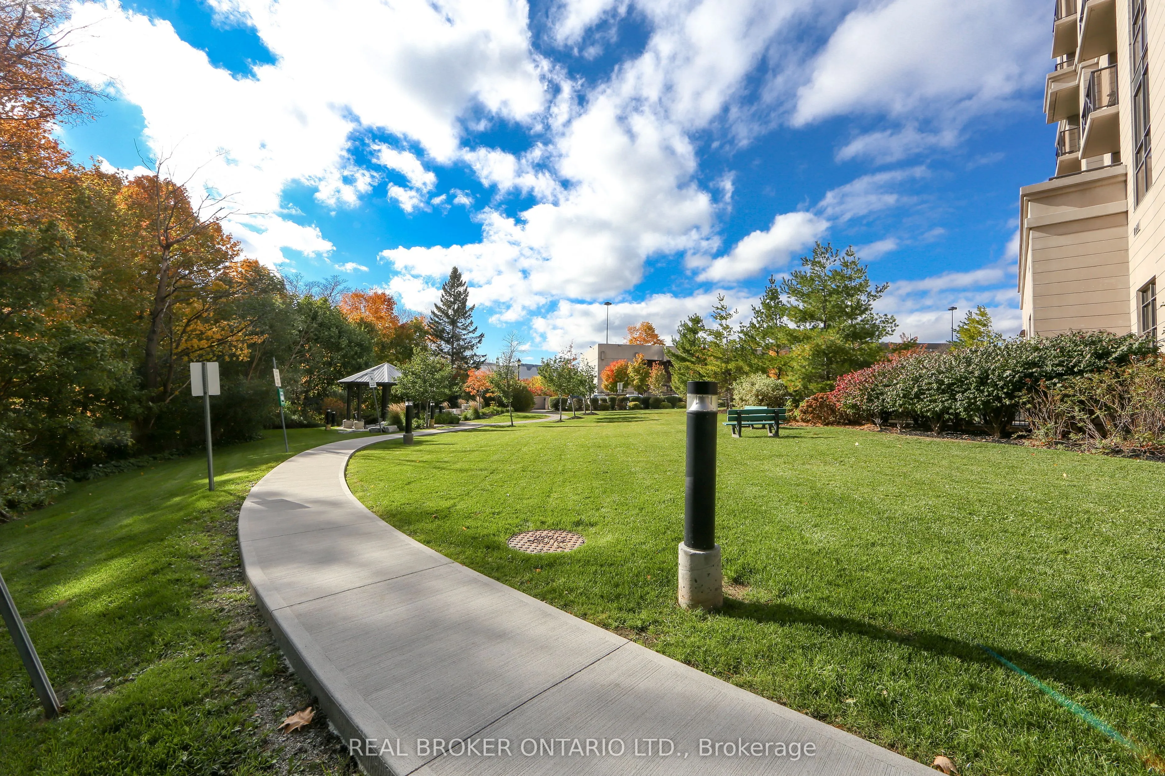 135 Wynford Drive #401