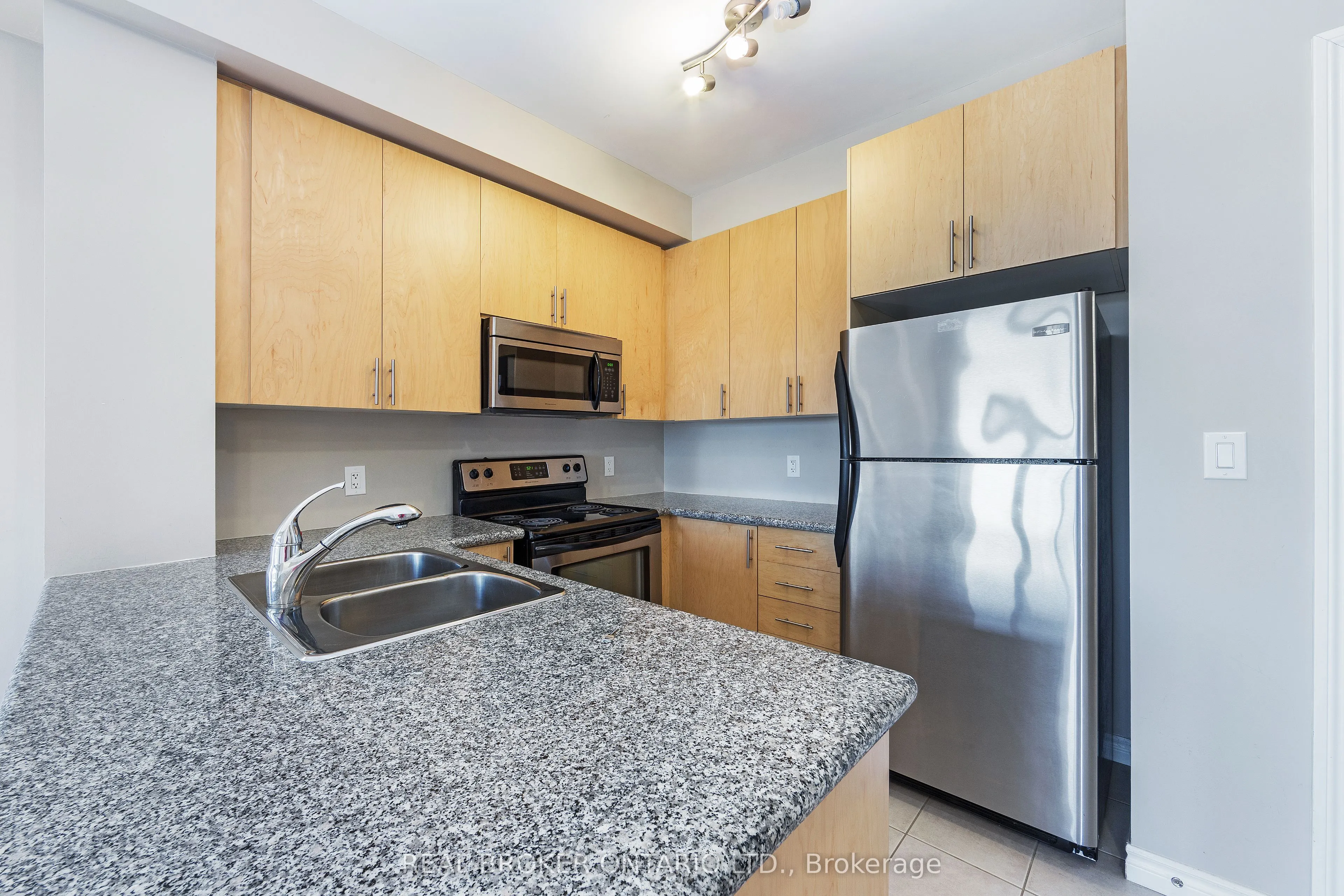 135 Wynford Drive #401