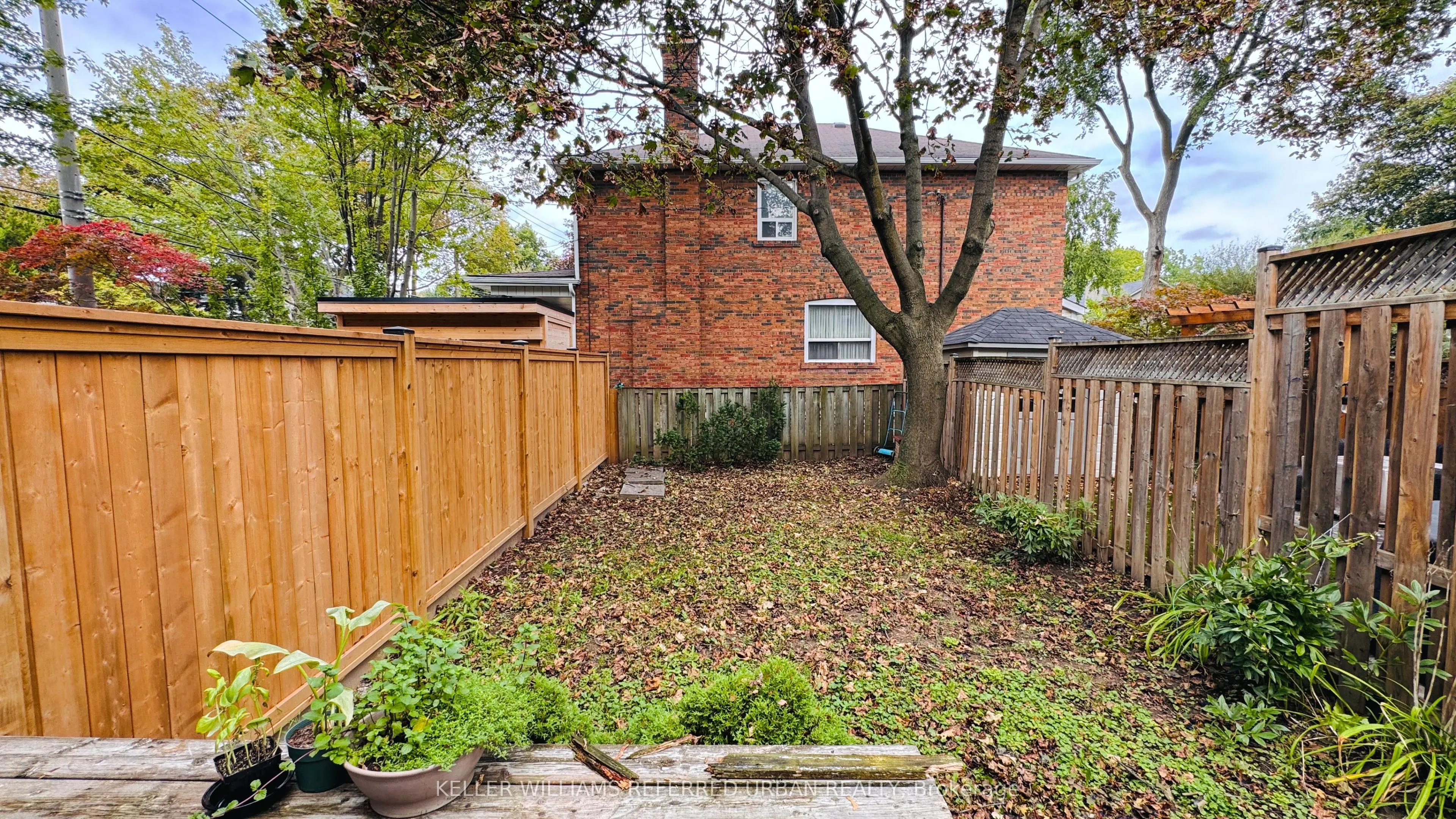 212 Fairlawn Avenue