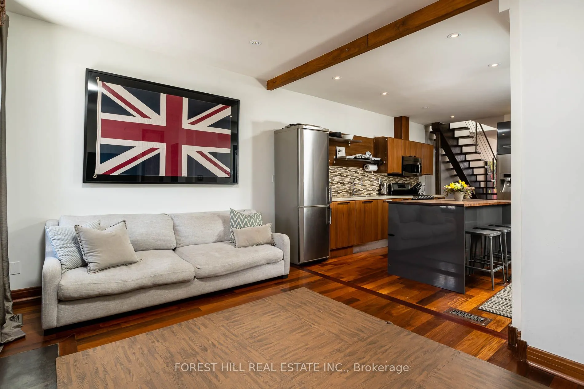 80 Northcote Avenue